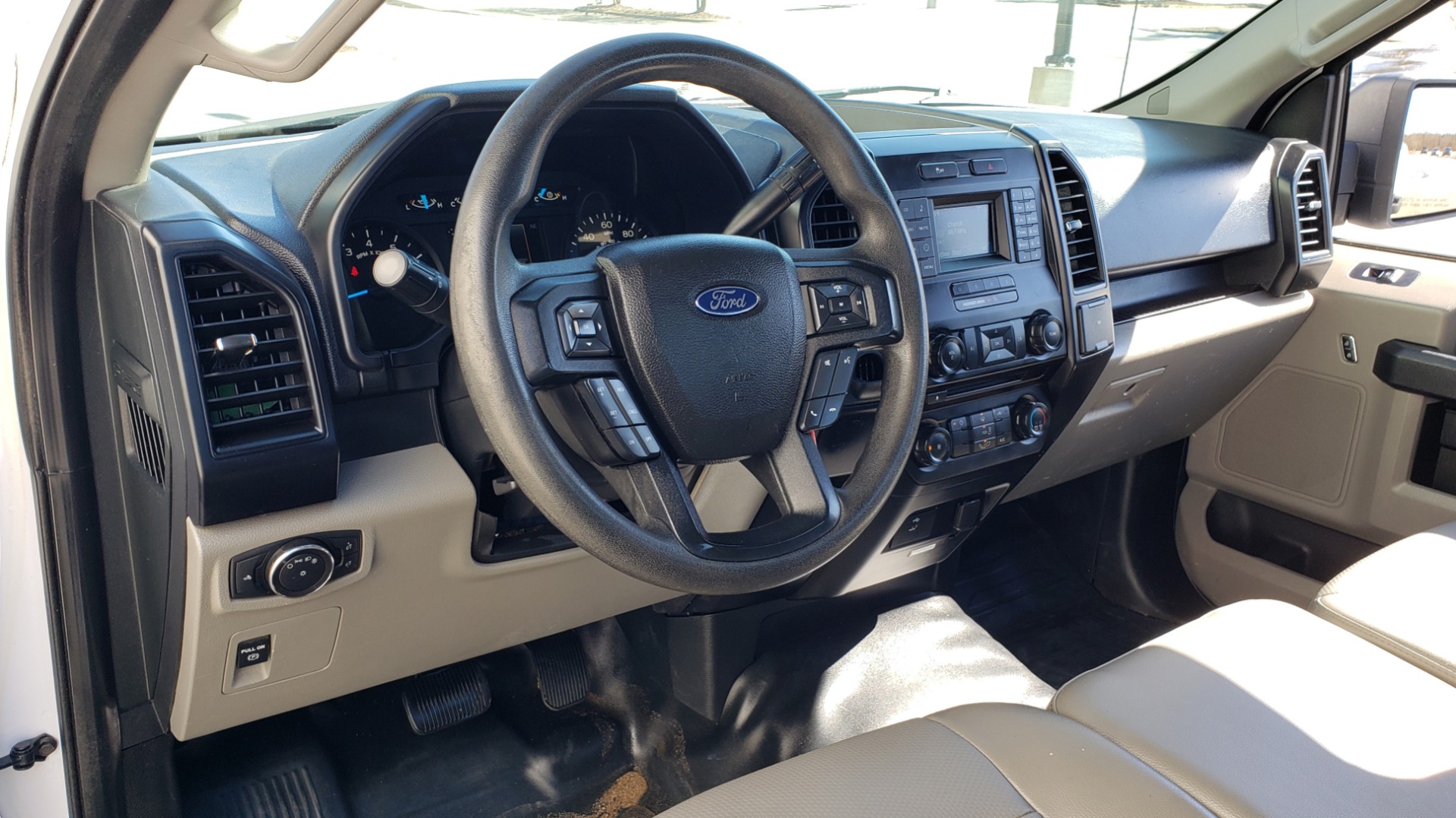 Used 2016 Ford F-150 XL / 2WD / V6 / AUTO / LONG BED / 141IN WB / WORK TRUCK for sale Sold at Formula Imports in Charlotte NC 28227 18
