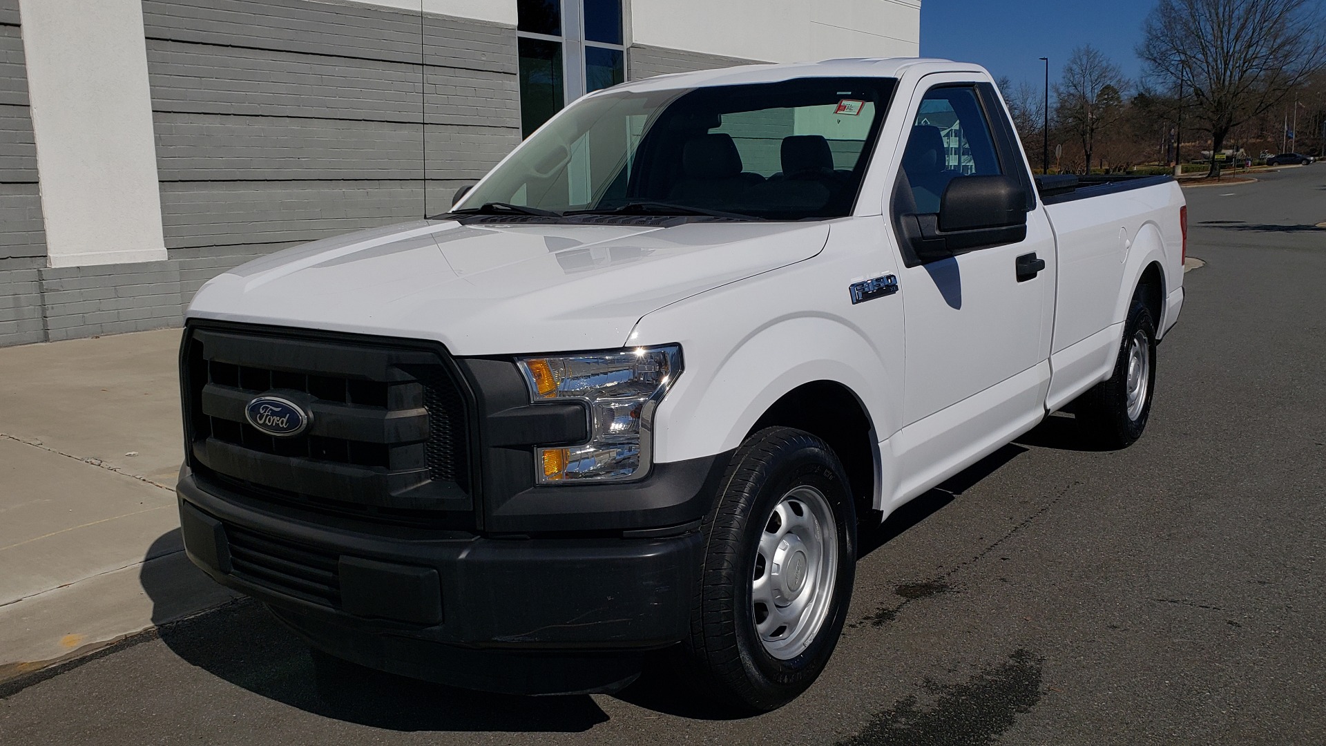 Used 2016 Ford F-150 XL / 2WD / V6 / AUTO / LONG BED / 141IN WB / WORK TRUCK for sale Sold at Formula Imports in Charlotte NC 28227 1