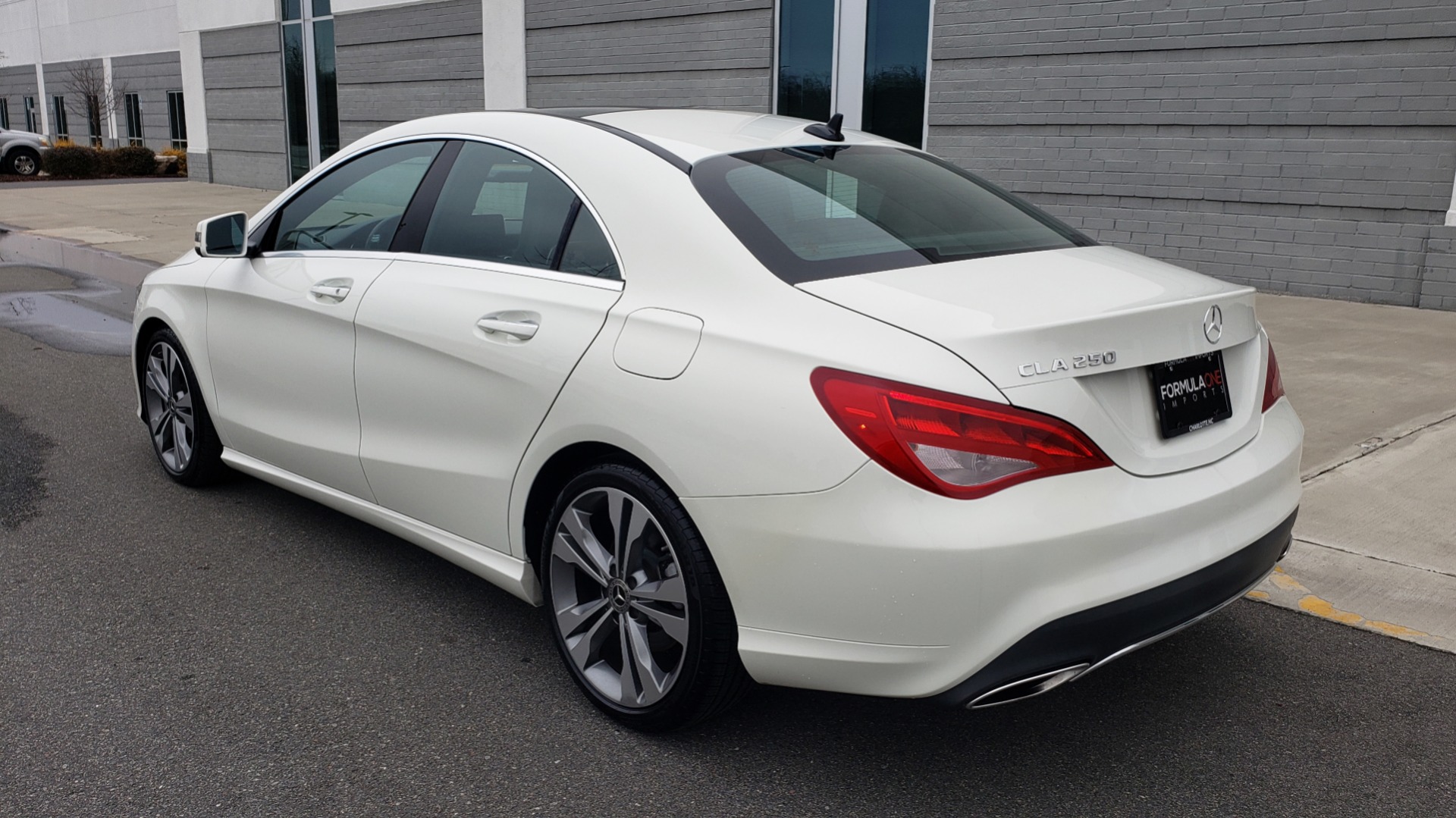 Used 2018 Mercedes-Benz CLA 250 PREMIUM / NAV / PANO-ROOF / APPLE CARPLAY / REARVIEW for sale Sold at Formula Imports in Charlotte NC 28227 5
