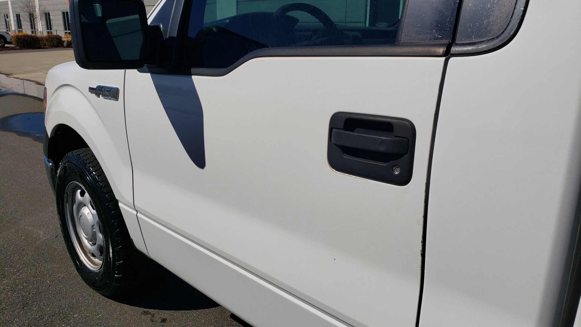 Used 2013 Ford F-150 XL / 2WD / V6 / AUTO / LONG BED / 145IN WB / WORK TRUCK for sale Sold at Formula Imports in Charlotte NC 28227 11