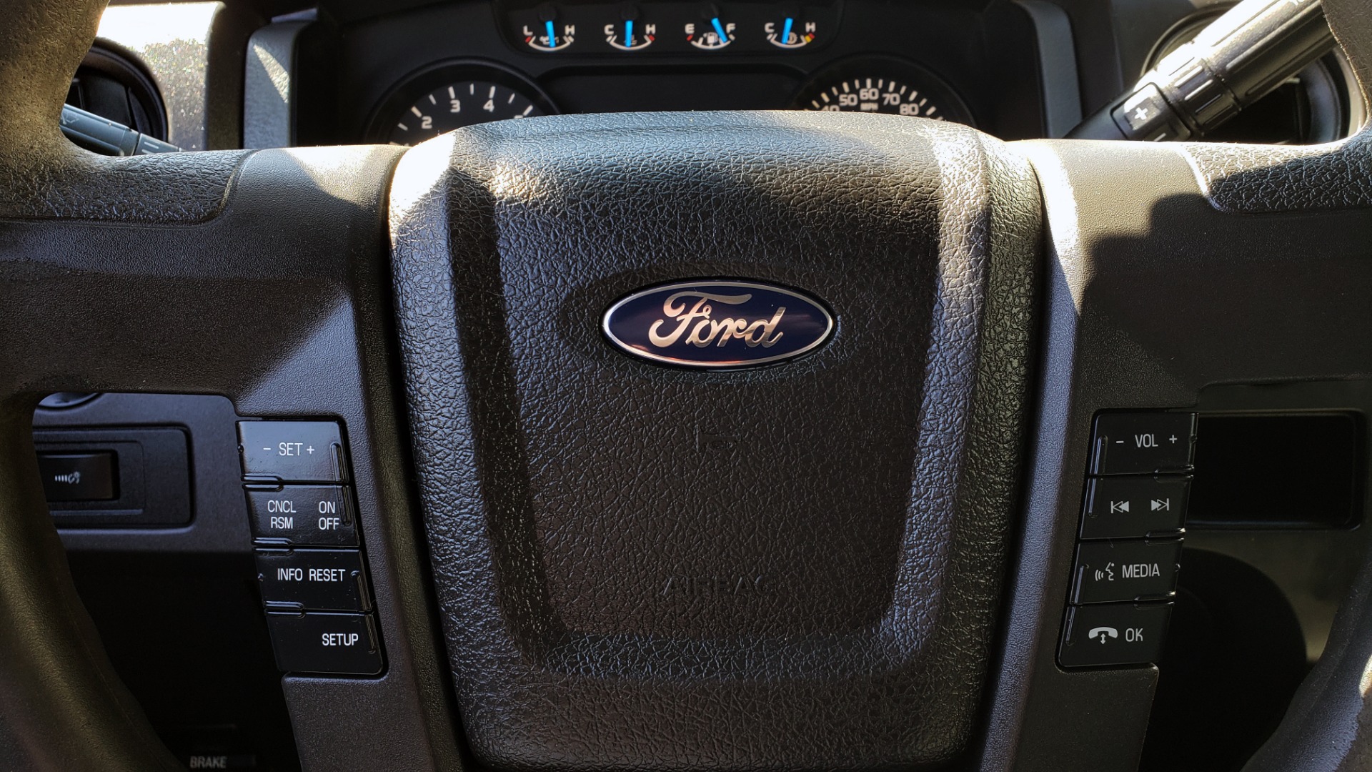 Used 2013 Ford F-150 XL / 2WD / V6 / AUTO / LONG BED / 145IN WB / WORK TRUCK for sale Sold at Formula Imports in Charlotte NC 28227 39