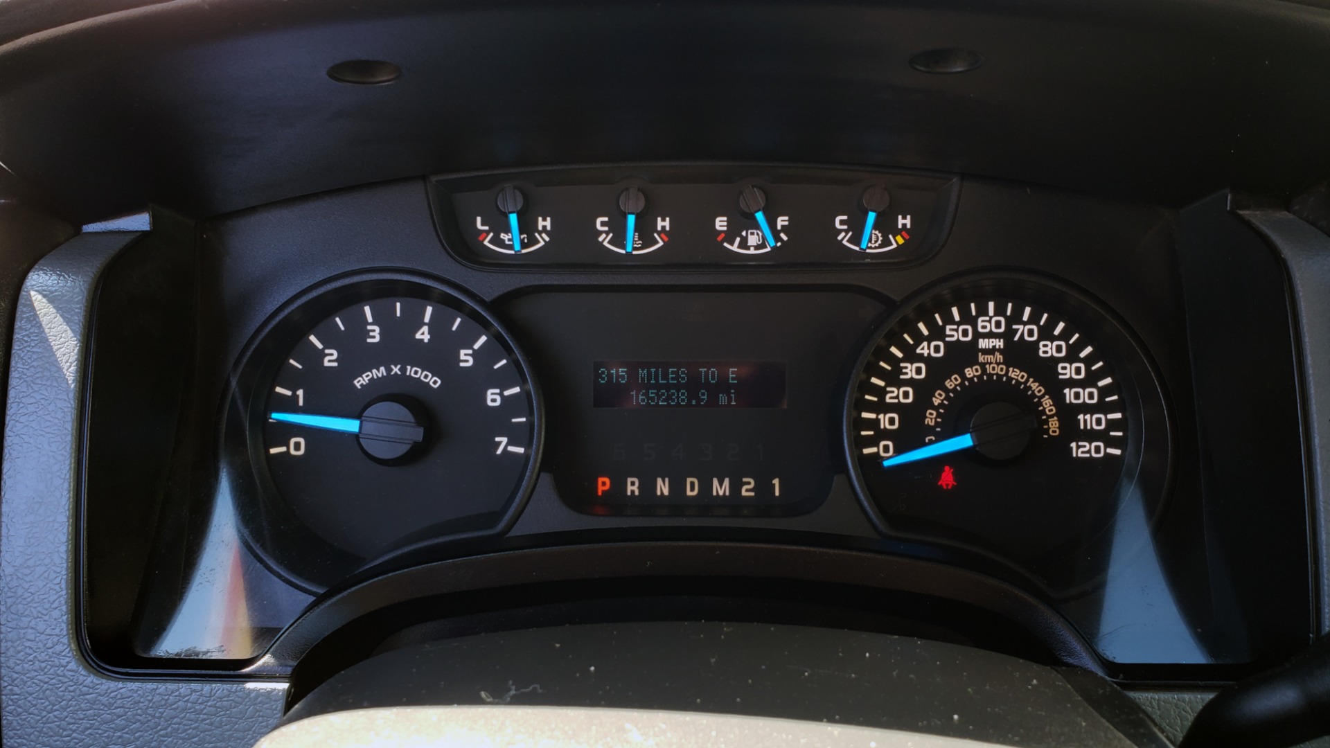 Used 2013 Ford F-150 XL / 2WD / V6 / AUTO / LONG BED / 145IN WB / WORK TRUCK for sale Sold at Formula Imports in Charlotte NC 28227 40