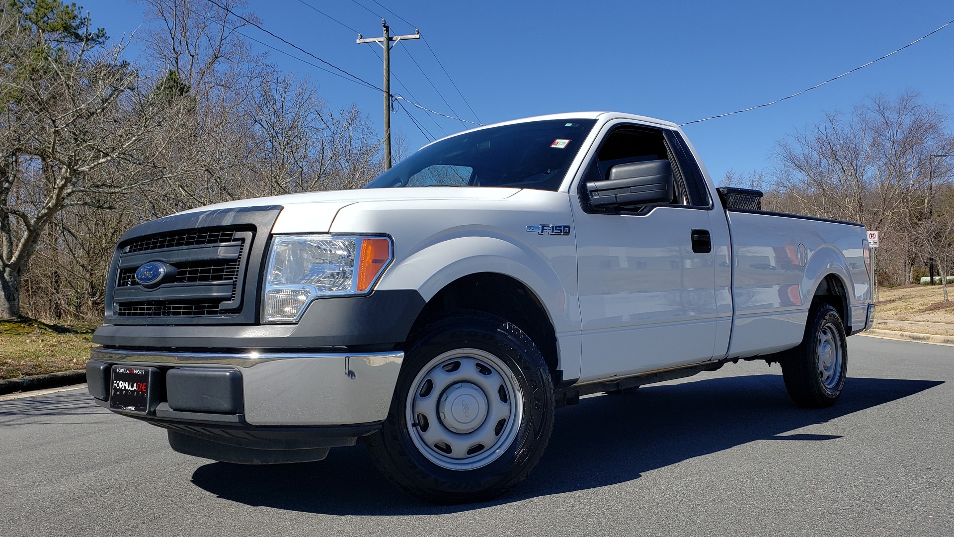Used 2013 Ford F-150 XL / 2WD / V6 / AUTO / LONG BED / 145IN WB / WORK TRUCK for sale Sold at Formula Imports in Charlotte NC 28227 1