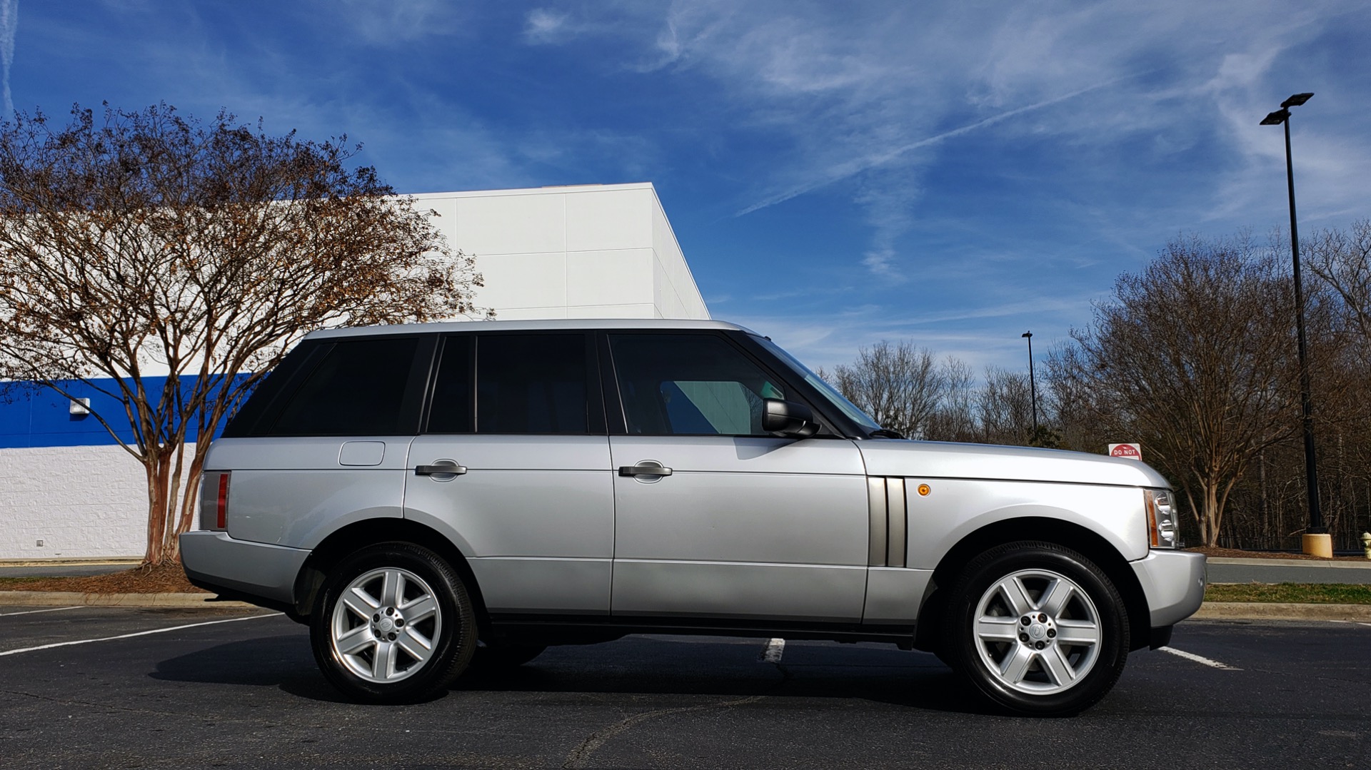 Used 2005 Land Rover RANGE ROVER HSE / V8 / NAV / SUNROOF / HTD STS / HTD STRNG WHL for sale Sold at Formula Imports in Charlotte NC 28227 5
