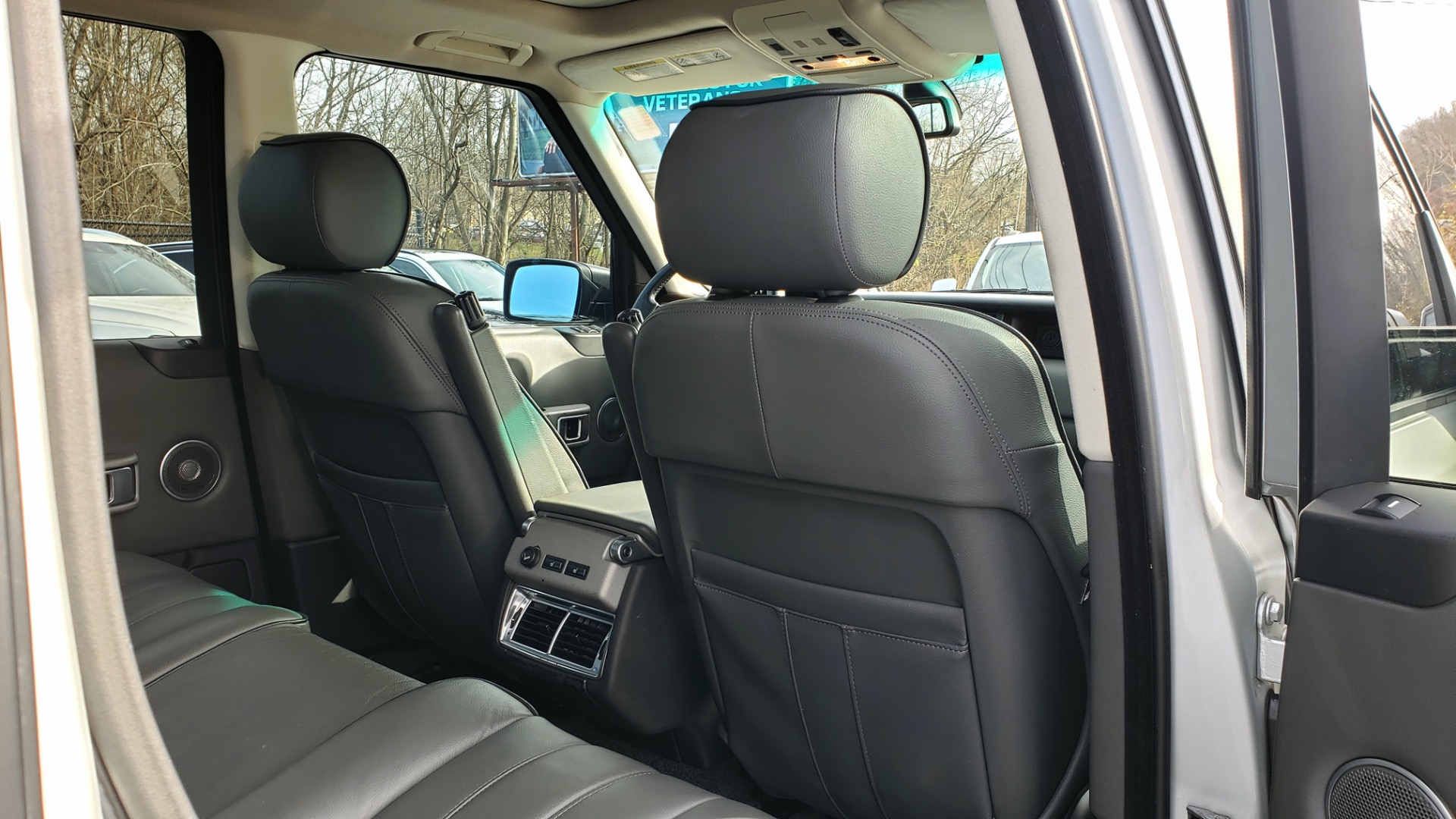 Used 2005 Land Rover RANGE ROVER HSE / V8 / NAV / SUNROOF / HTD STS / HTD STRNG WHL for sale Sold at Formula Imports in Charlotte NC 28227 55