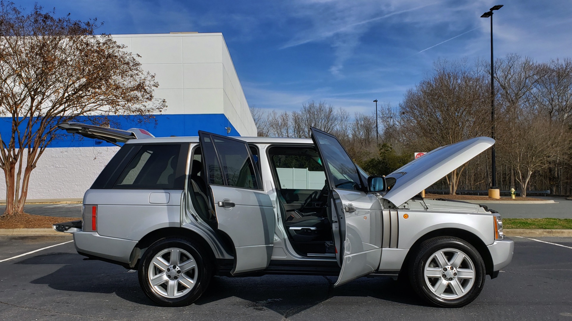 Used 2005 Land Rover RANGE ROVER HSE / V8 / NAV / SUNROOF / HTD STS / HTD STRNG WHL for sale Sold at Formula Imports in Charlotte NC 28227 9