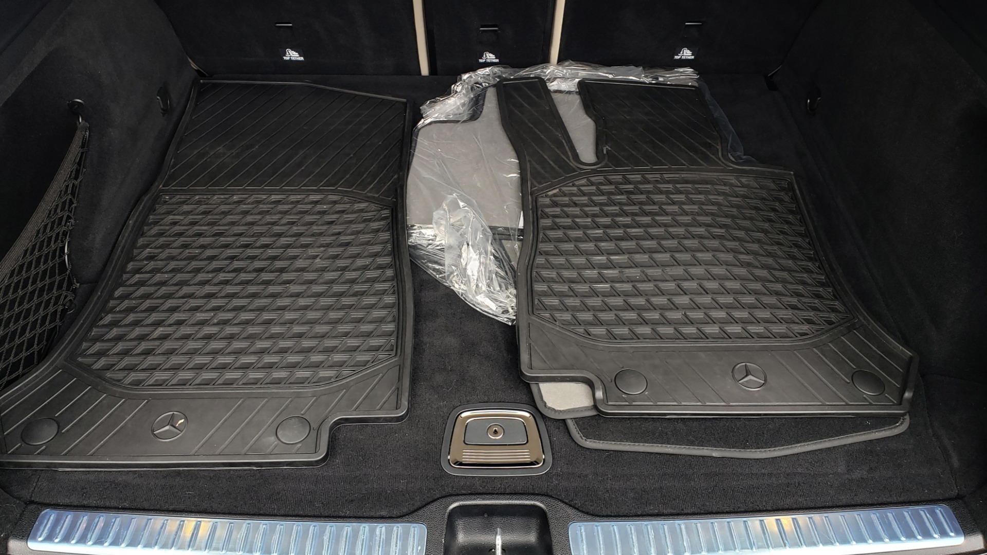 Used 2018 Mercedes-Benz GLC 300 4MATIC / PREM PKG / MULTIMEDIA / PANO-ROOF / BURMESTER for sale Sold at Formula Imports in Charlotte NC 28227 13