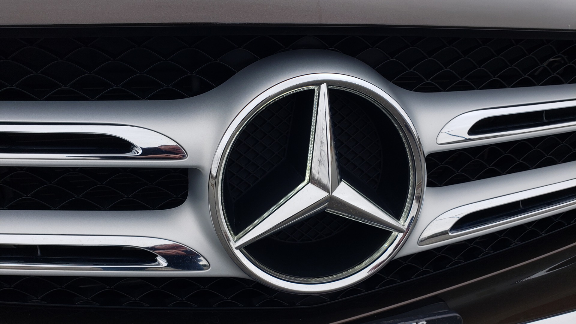 Used 2018 Mercedes-Benz GLC 300 4MATIC / PREM PKG / MULTIMEDIA / PANO-ROOF / BURMESTER for sale Sold at Formula Imports in Charlotte NC 28227 21