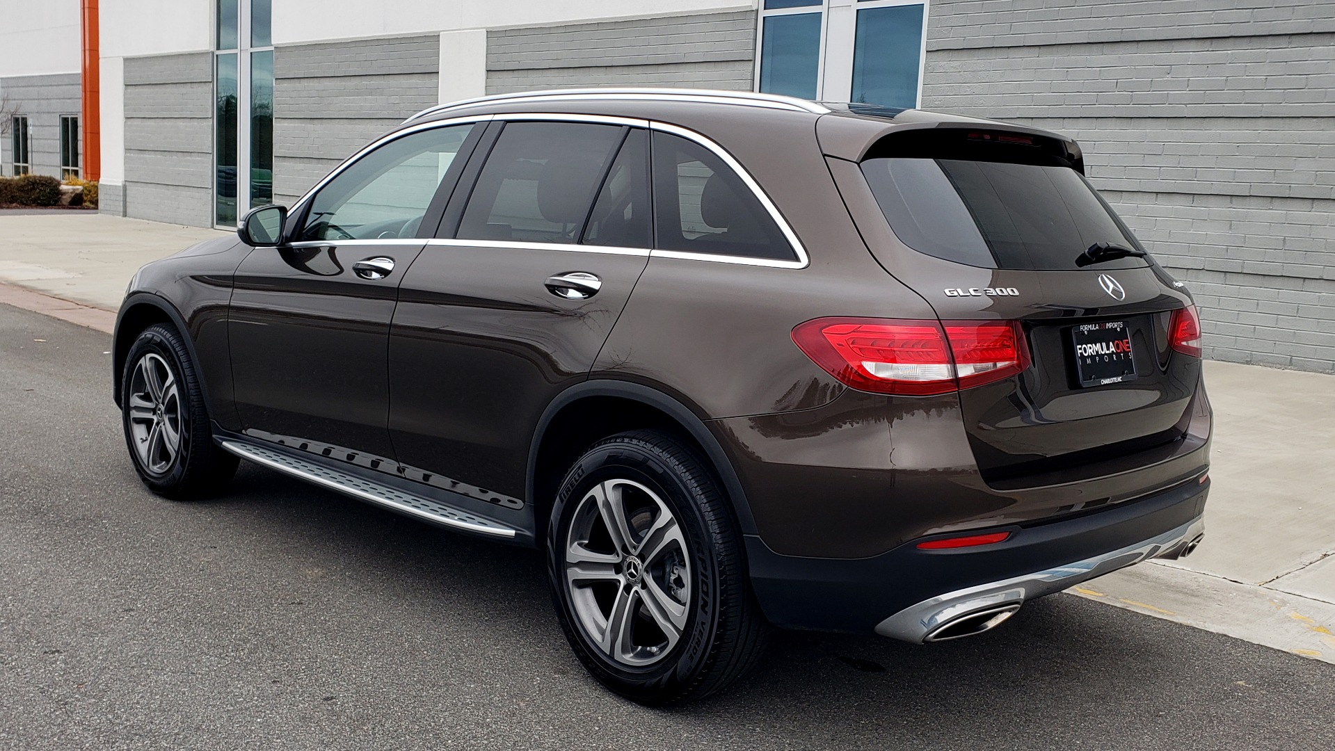 Used 2018 Mercedes-Benz GLC 300 4MATIC / PREM PKG / MULTIMEDIA / PANO-ROOF / BURMESTER for sale Sold at Formula Imports in Charlotte NC 28227 3