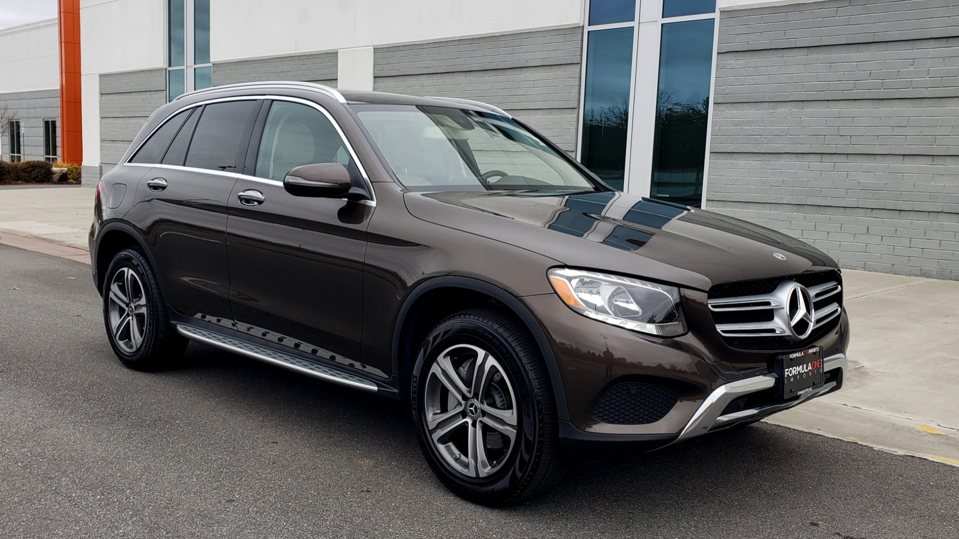 Used 2018 Mercedes-Benz GLC 300 4MATIC / PREM PKG / MULTIMEDIA / PANO-ROOF / BURMESTER for sale Sold at Formula Imports in Charlotte NC 28227 4