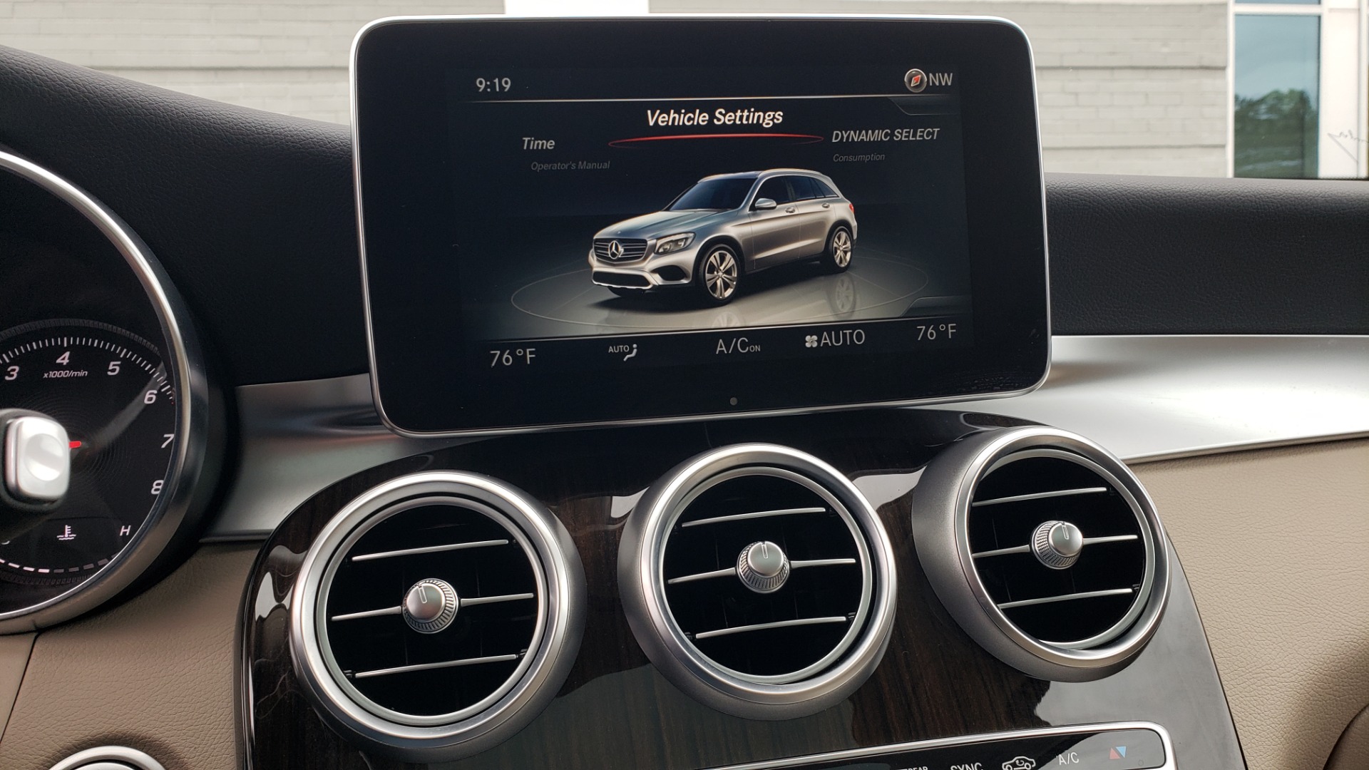 Used 2018 Mercedes-Benz GLC 300 4MATIC / PREM PKG / MULTIMEDIA / PANO-ROOF / BURMESTER for sale Sold at Formula Imports in Charlotte NC 28227 45