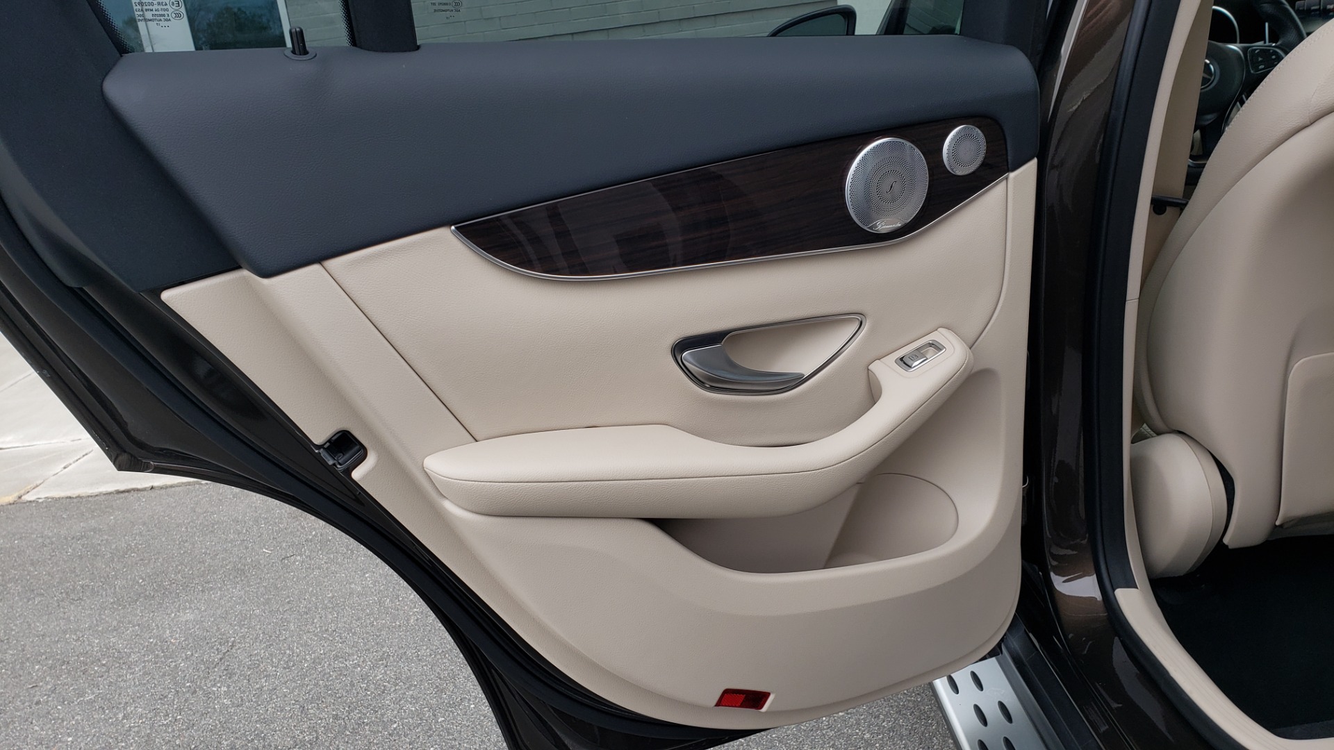 Used 2018 Mercedes-Benz GLC 300 4MATIC / PREM PKG / MULTIMEDIA / PANO-ROOF / BURMESTER for sale Sold at Formula Imports in Charlotte NC 28227 55