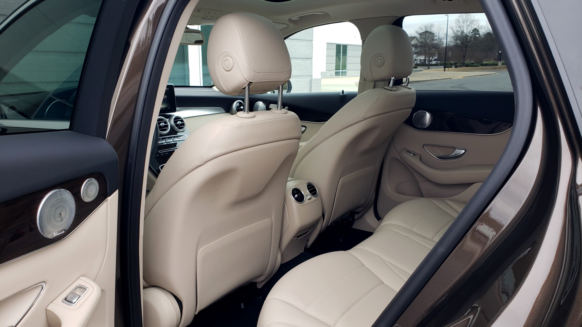 Used 2018 Mercedes-Benz GLC 300 4MATIC / PREM PKG / MULTIMEDIA / PANO-ROOF / BURMESTER for sale Sold at Formula Imports in Charlotte NC 28227 58