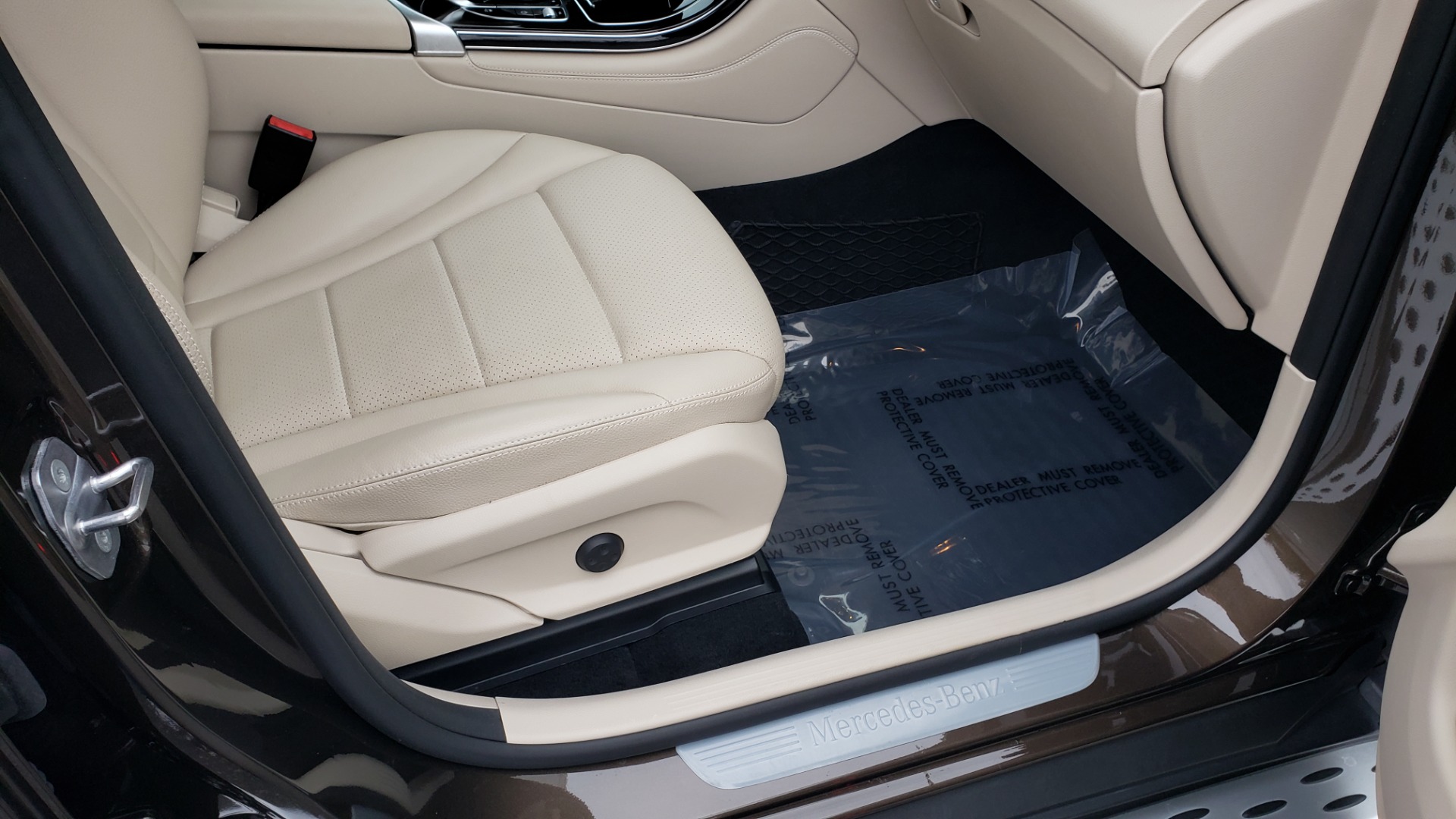 Used 2018 Mercedes-Benz GLC 300 4MATIC / PREM PKG / MULTIMEDIA / PANO-ROOF / BURMESTER for sale Sold at Formula Imports in Charlotte NC 28227 63
