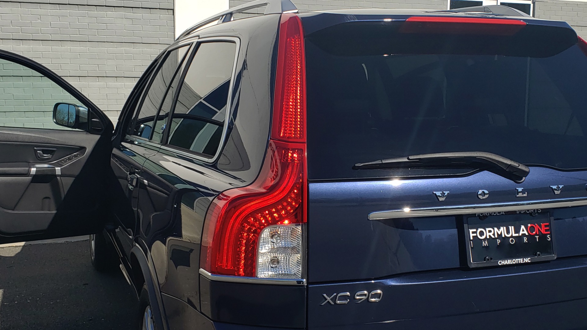 Used 2013 Volvo XC90 PREMIUM PLUS / AWD / HEATED SEATS / SUNROOF / 3-ROW / REARVIEW for sale Sold at Formula Imports in Charlotte NC 28227 29