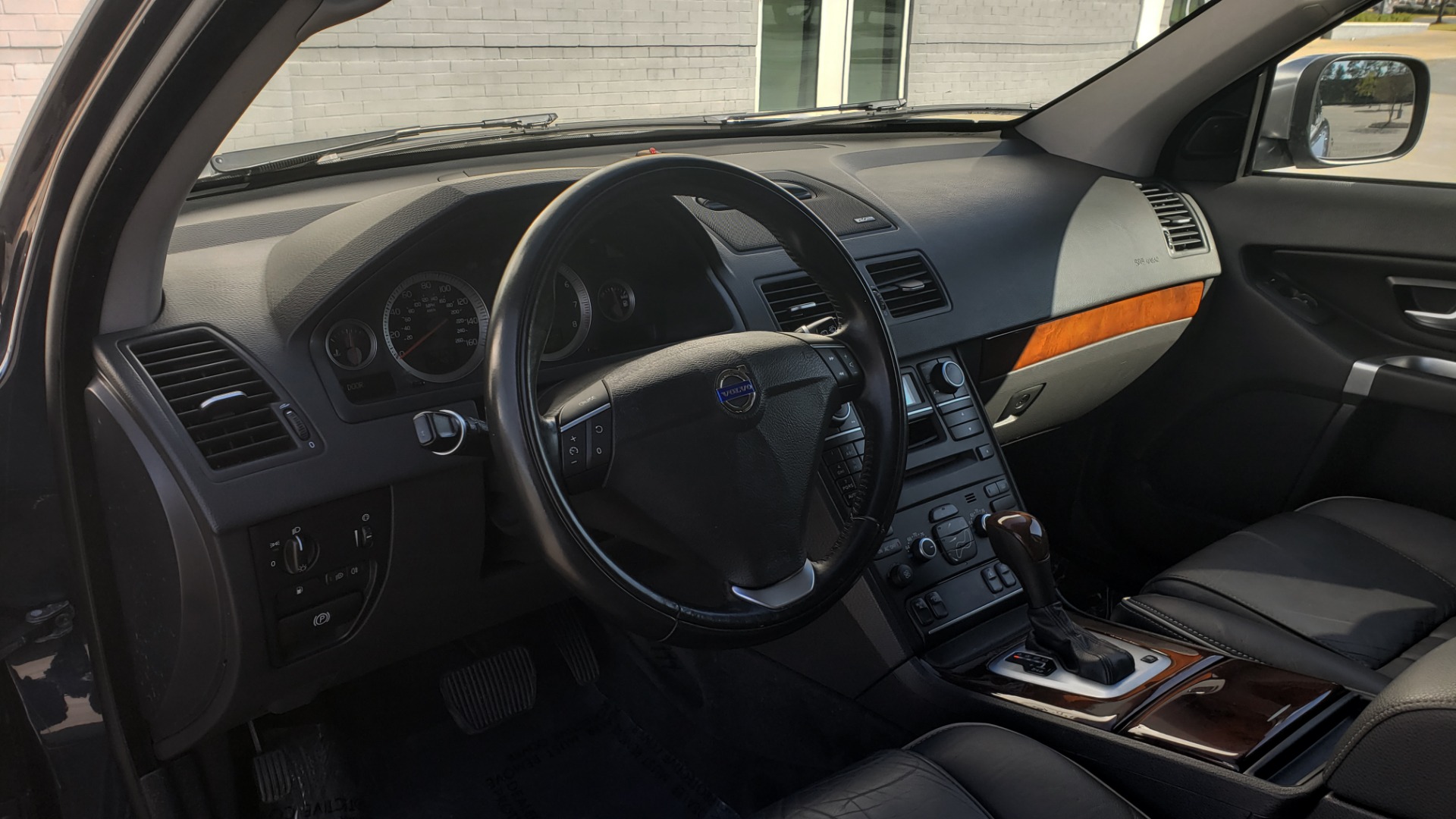 Used 2013 Volvo XC90 PREMIUM PLUS / AWD / HEATED SEATS / SUNROOF / 3-ROW / REARVIEW for sale Sold at Formula Imports in Charlotte NC 28227 36