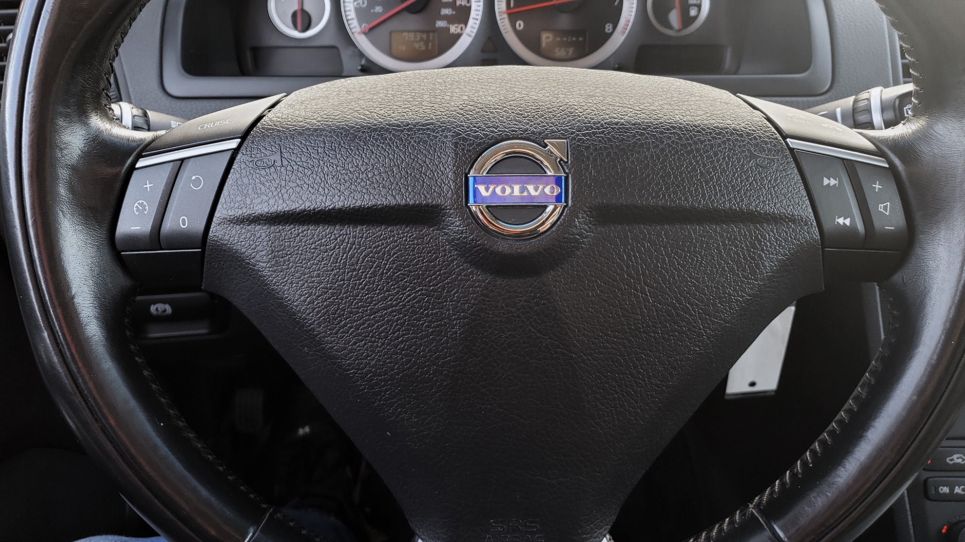 Used 2013 Volvo XC90 PREMIUM PLUS / AWD / HEATED SEATS / SUNROOF / 3-ROW / REARVIEW for sale Sold at Formula Imports in Charlotte NC 28227 38