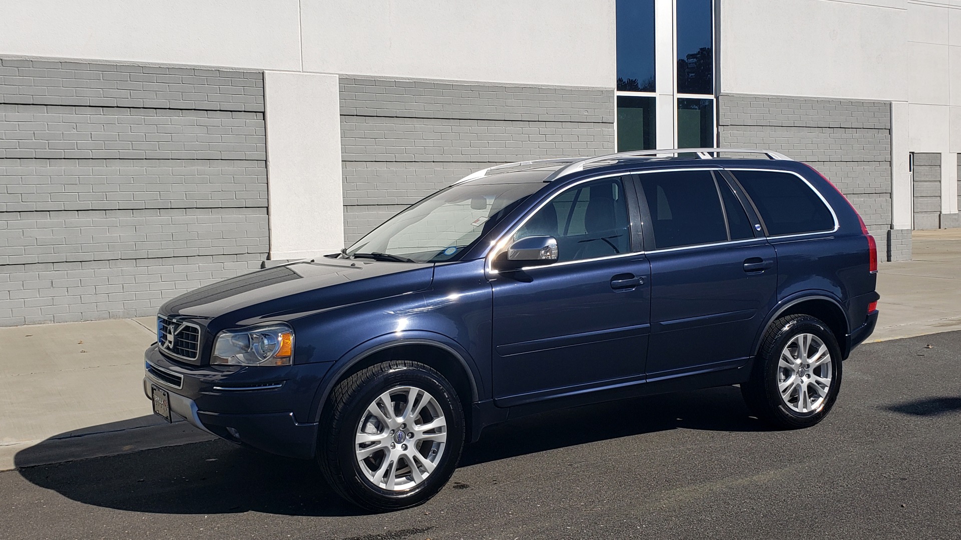 Used 2013 Volvo XC90 PREMIUM PLUS / AWD / HEATED SEATS / SUNROOF / 3-ROW / REARVIEW for sale Sold at Formula Imports in Charlotte NC 28227 6