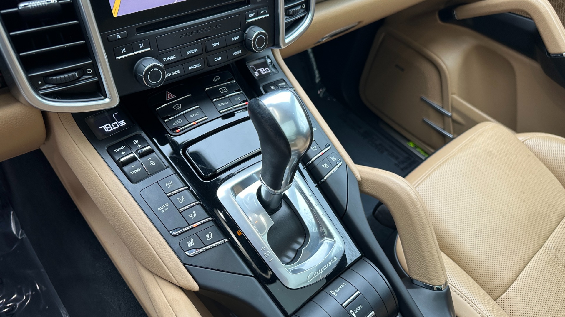 Used 2017 Porsche Cayenne S E-Hybrid PLATINUM / PREMIUM PLUS / SAFETY ASSIST for sale Sold at Formula Imports in Charlotte NC 28227 21
