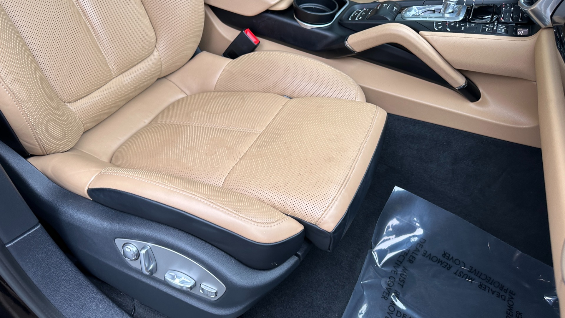 Used 2017 Porsche Cayenne S E-Hybrid PLATINUM / PREMIUM PLUS / SAFETY ASSIST for sale Sold at Formula Imports in Charlotte NC 28227 42