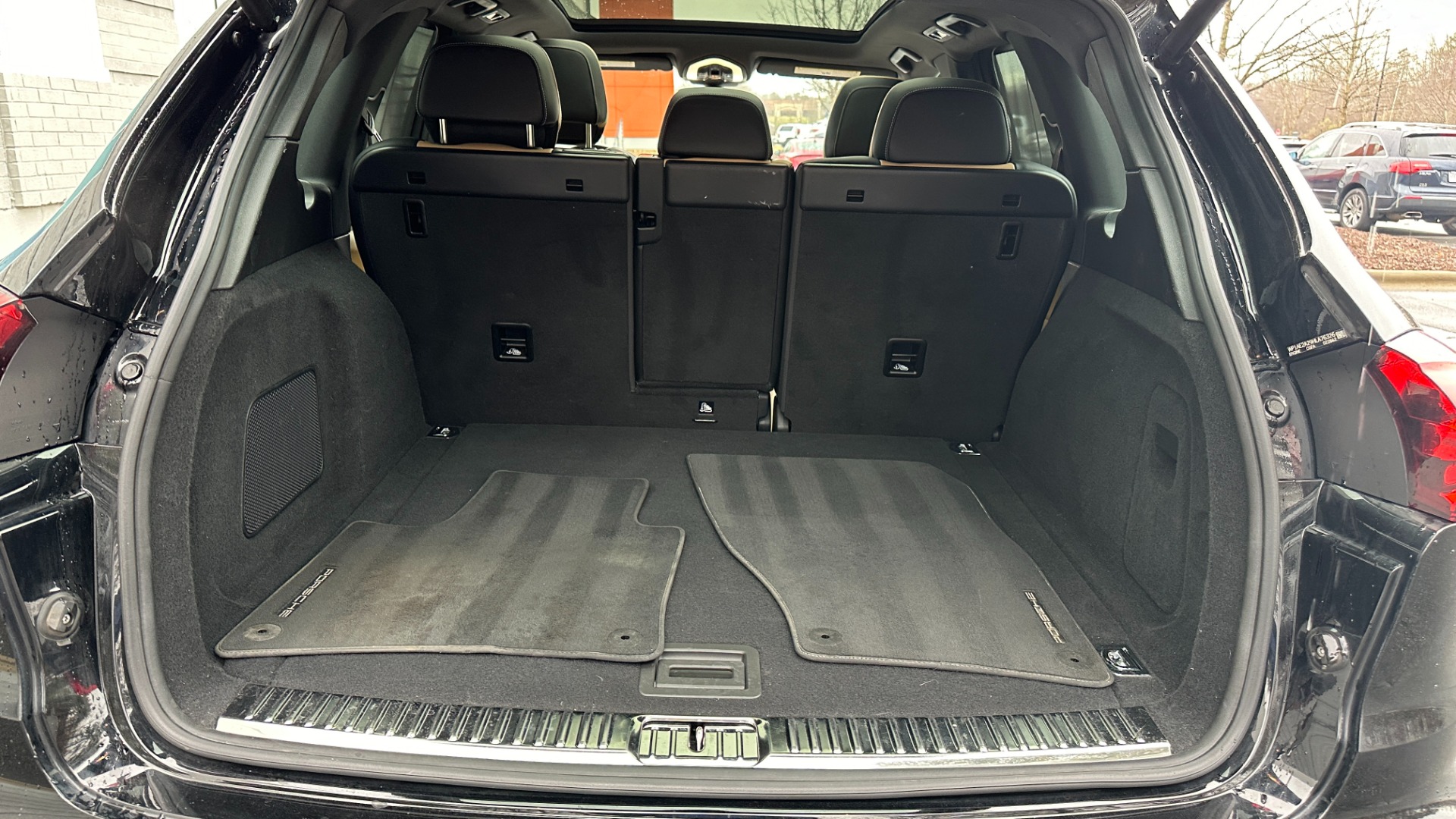 Used 2017 Porsche Cayenne S E-Hybrid PLATINUM / PREMIUM PLUS / SAFETY ASSIST for sale Sold at Formula Imports in Charlotte NC 28227 43