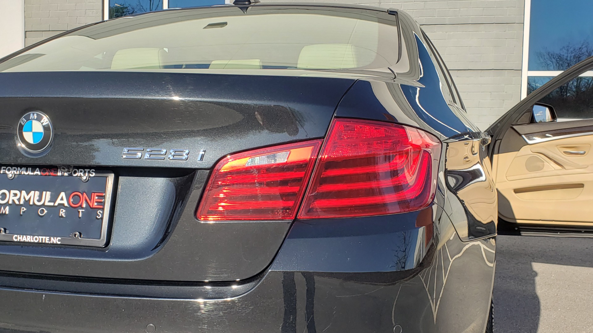 Used 2015 BMW 5 SERIES 528IXDRIVE PREMIUM / CLD WTHR / DRVR ASST PKG / HTD STS for sale Sold at Formula Imports in Charlotte NC 28227 26