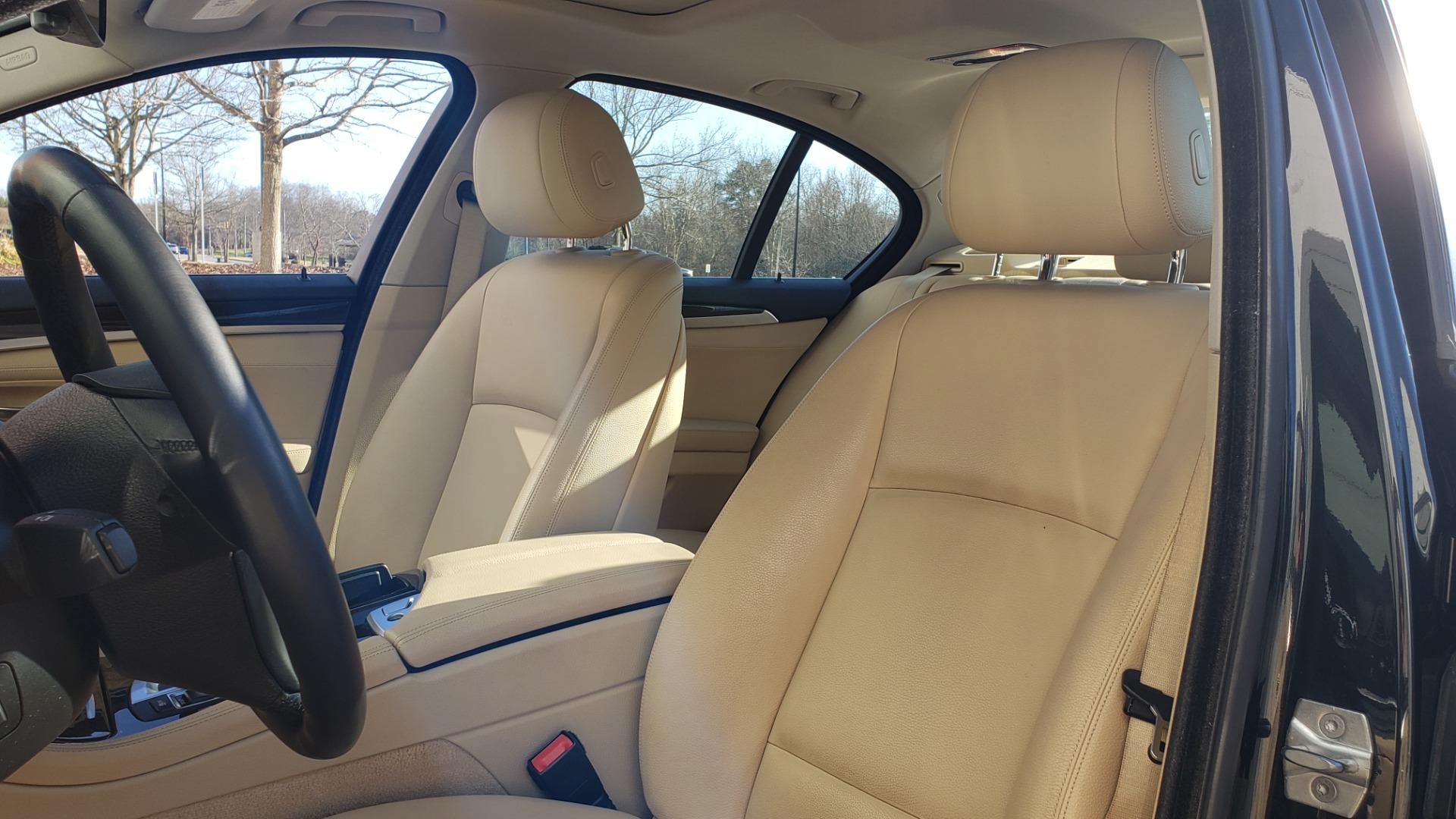 Used 2015 BMW 5 SERIES 528IXDRIVE PREMIUM / CLD WTHR / DRVR ASST PKG / HTD STS for sale Sold at Formula Imports in Charlotte NC 28227 31