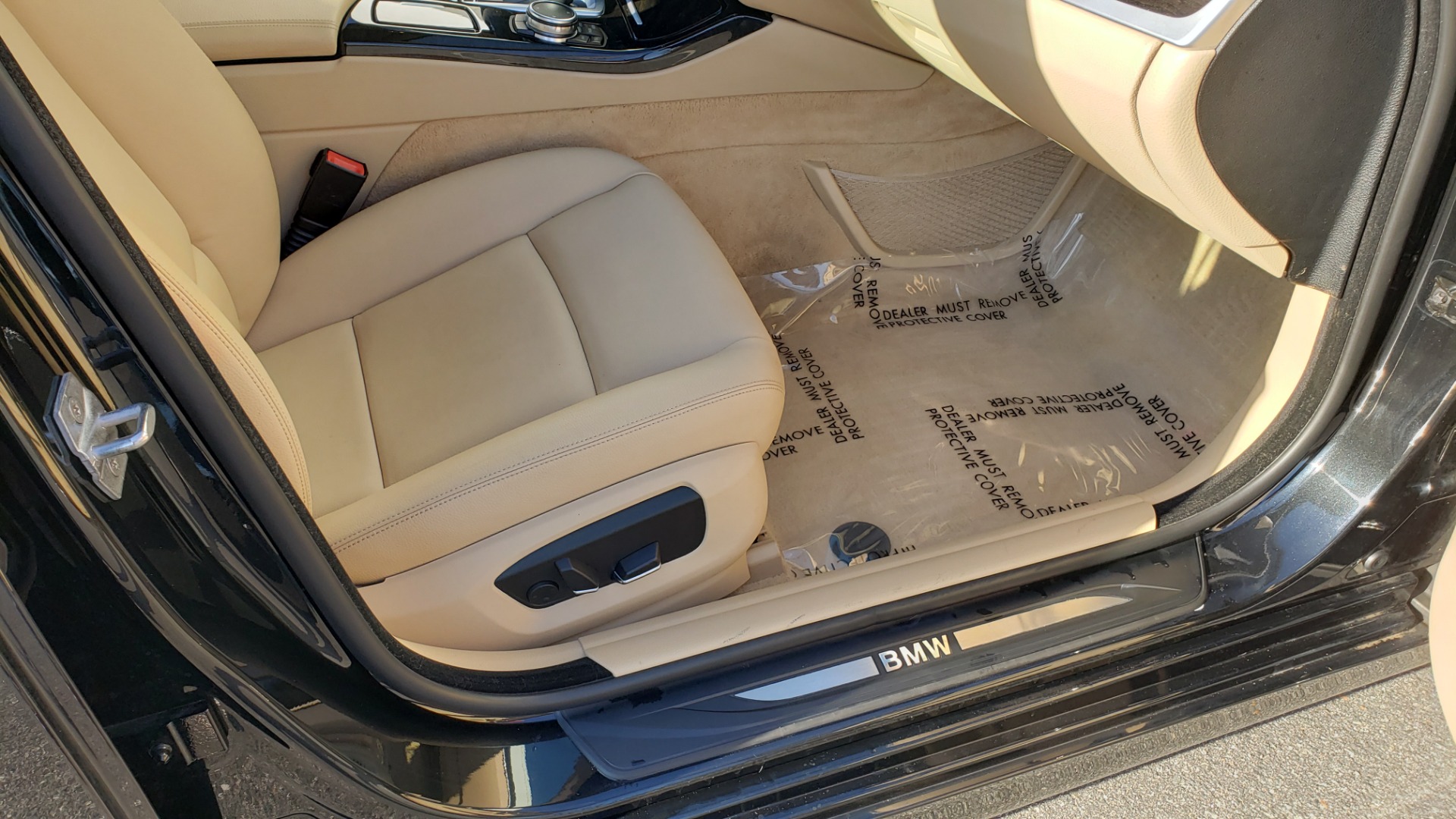 Used 2015 BMW 5 SERIES 528IXDRIVE PREMIUM / CLD WTHR / DRVR ASST PKG / HTD STS for sale Sold at Formula Imports in Charlotte NC 28227 54