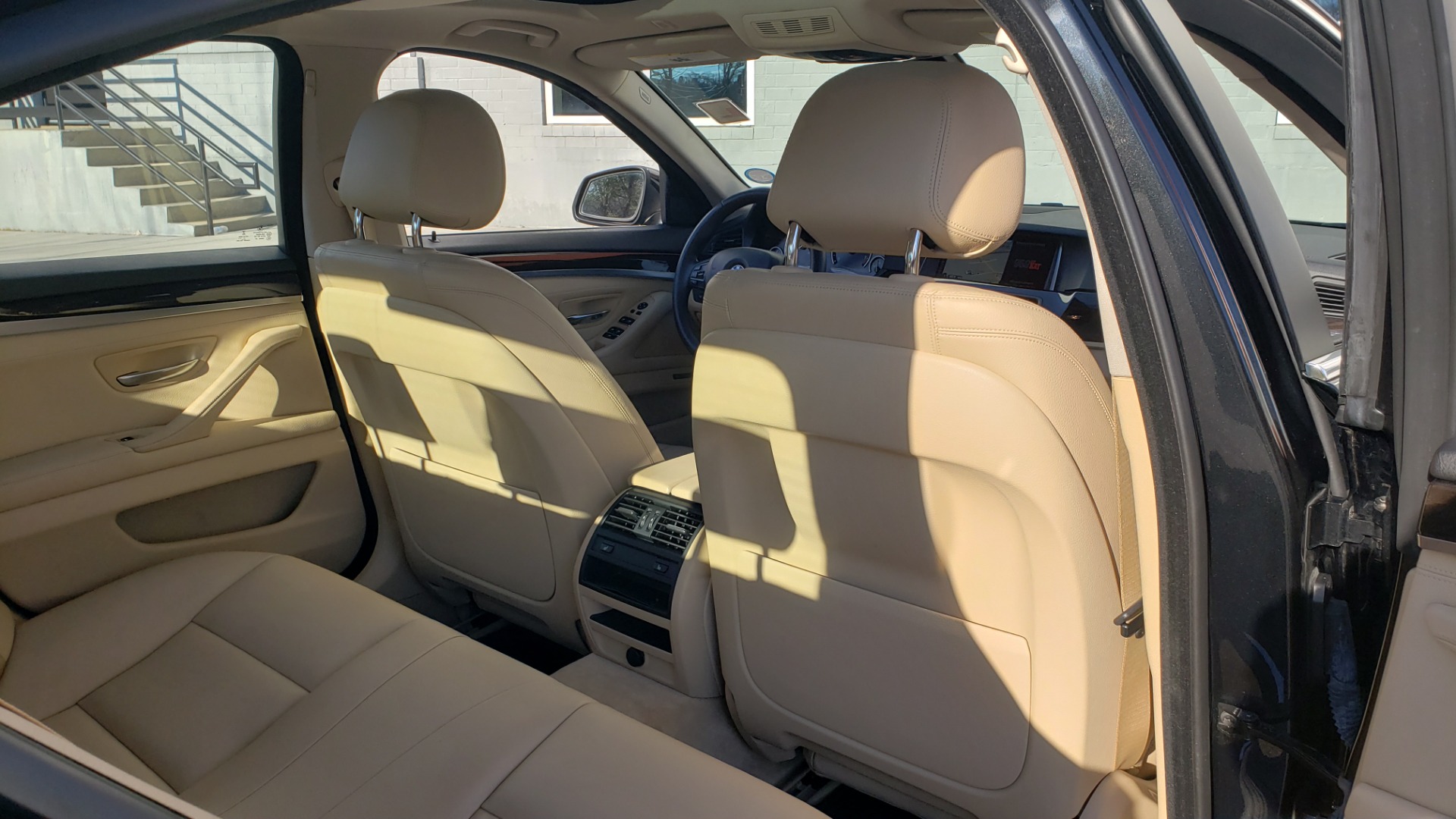 Used 2015 BMW 5 SERIES 528IXDRIVE PREMIUM / CLD WTHR / DRVR ASST PKG / HTD STS for sale Sold at Formula Imports in Charlotte NC 28227 61