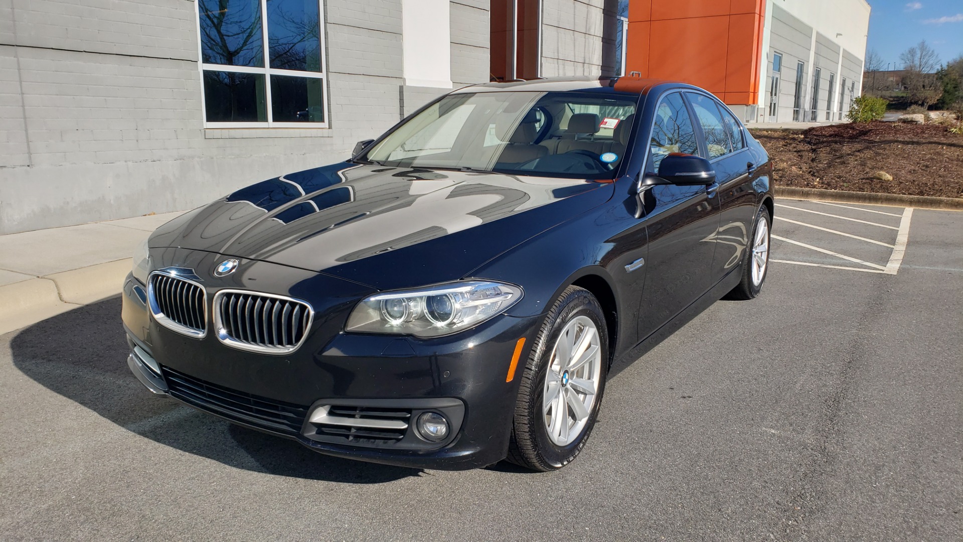 Used 2015 BMW 5 SERIES 528IXDRIVE PREMIUM / CLD WTHR / DRVR ASST PKG / HTD STS for sale Sold at Formula Imports in Charlotte NC 28227 1