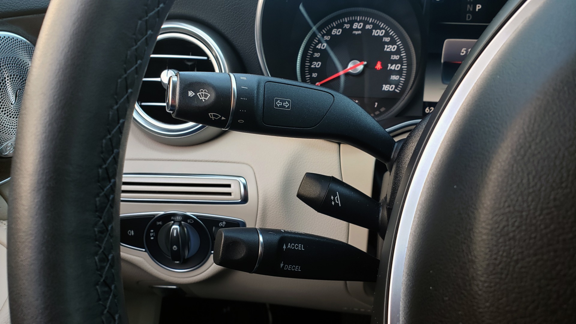 Used 2018 Mercedes-Benz C-CLASS C 300 PREMIUM / SUNROOF / BURMESTER / BSM / REARVIEW for sale Sold at Formula Imports in Charlotte NC 28227 34