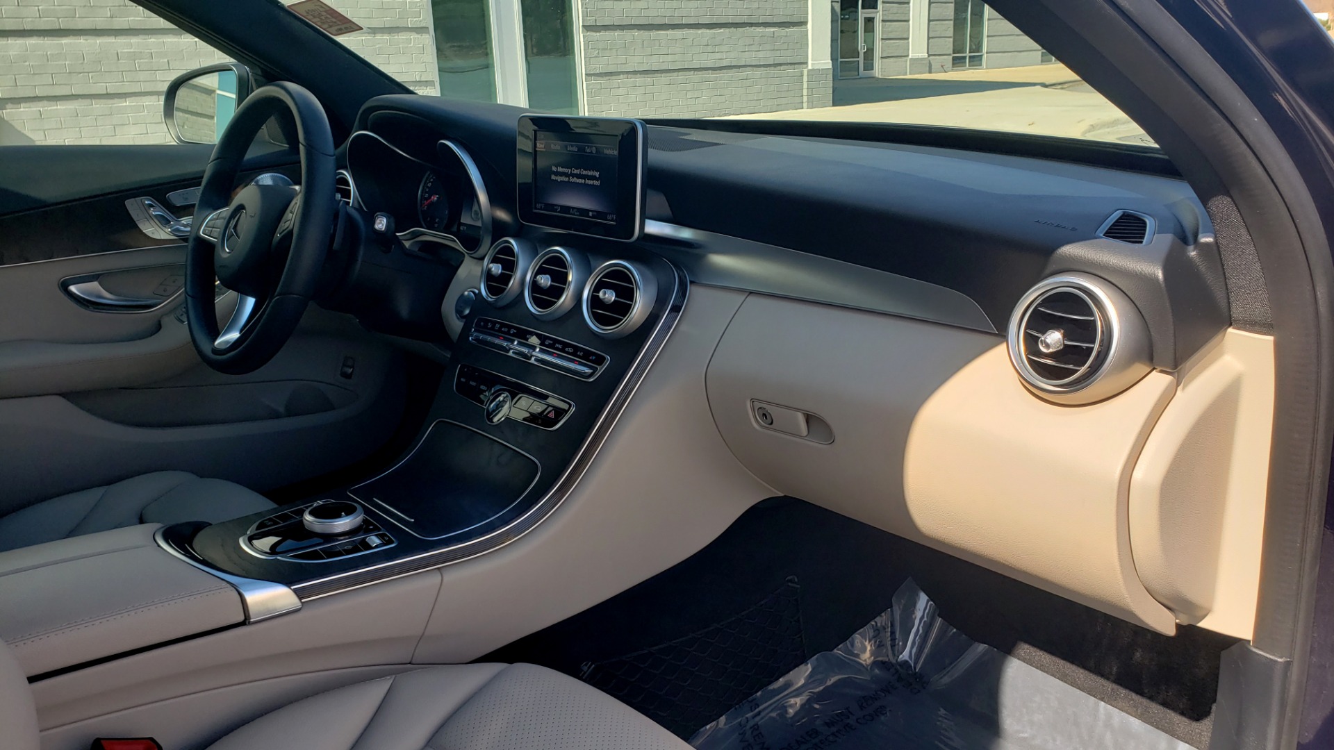 Used 2018 Mercedes-Benz C-CLASS C 300 PREMIUM / SUNROOF / BURMESTER / BSM / REARVIEW for sale Sold at Formula Imports in Charlotte NC 28227 60