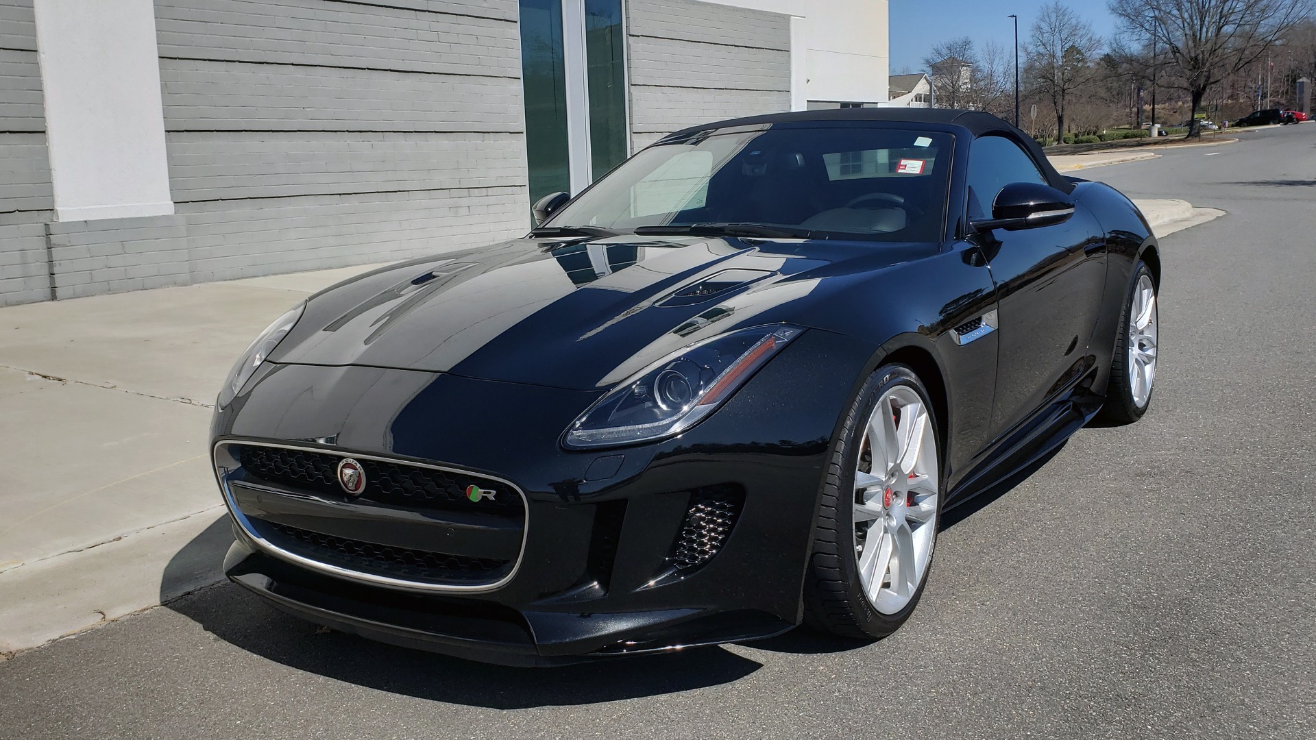 Used 2016 Jaguar F-TYPE R CONVERTIBLE / SC 5.0L 550HP / VISION PACK 3 / BSM / REARVIEW for sale Sold at Formula Imports in Charlotte NC 28227 2