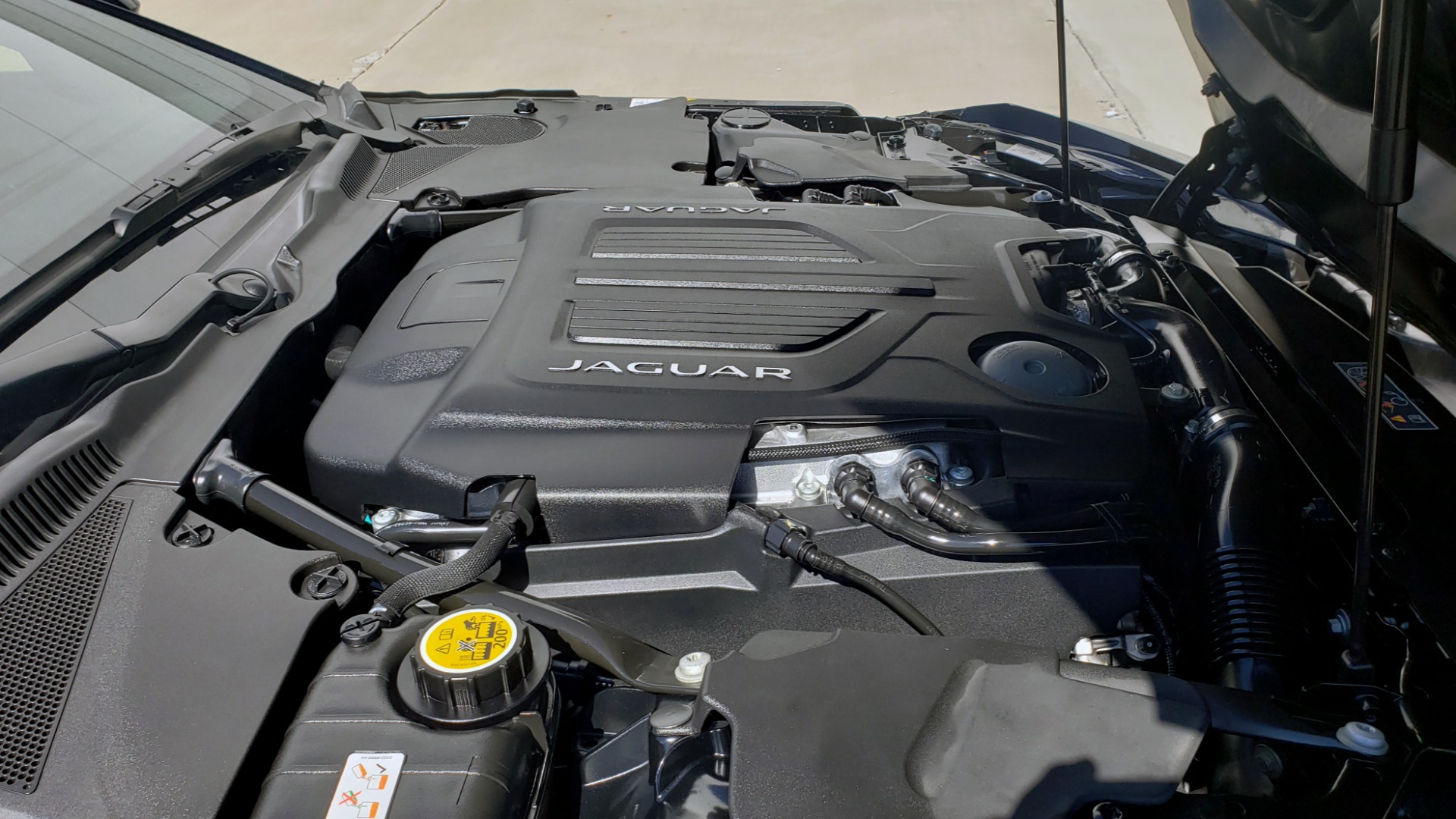 Used 2016 Jaguar F-TYPE R CONVERTIBLE / SC 5.0L 550HP / VISION PACK 3 / BSM / REARVIEW for sale Sold at Formula Imports in Charlotte NC 28227 49