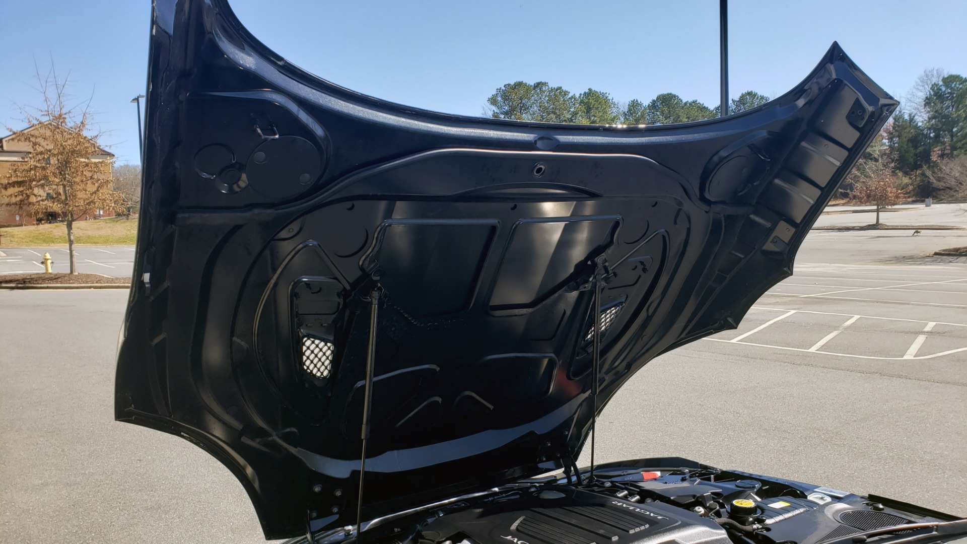 Used 2016 Jaguar F-TYPE R CONVERTIBLE / SC 5.0L 550HP / VISION PACK 3 / BSM / REARVIEW for sale Sold at Formula Imports in Charlotte NC 28227 52