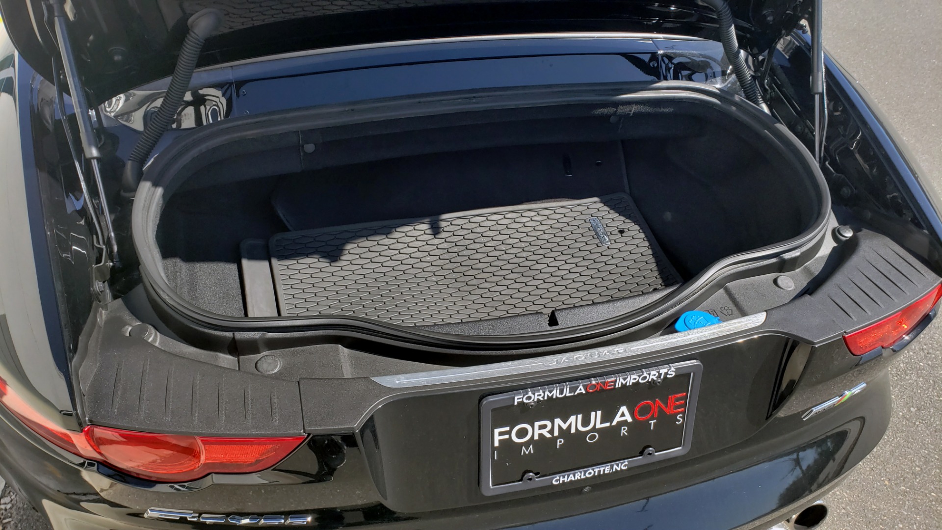 Used 2016 Jaguar F-TYPE R CONVERTIBLE / SC 5.0L 550HP / VISION PACK 3 / BSM / REARVIEW for sale Sold at Formula Imports in Charlotte NC 28227 53