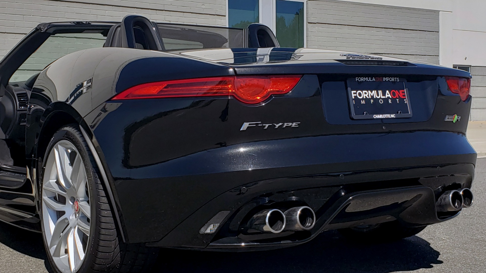 Used 2016 Jaguar F-TYPE R CONVERTIBLE / SC 5.0L 550HP / VISION PACK 3 / BSM / REARVIEW for sale Sold at Formula Imports in Charlotte NC 28227 76