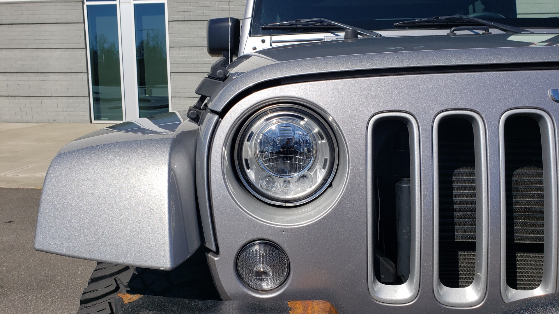 Used 2017 Jeep WRANGLER UNLIMITED SAHARA 4X4 / 3-PC FREEDOM TOP / 3.6L V6 / 5-SPD AUTO for sale Sold at Formula Imports in Charlotte NC 28227 28