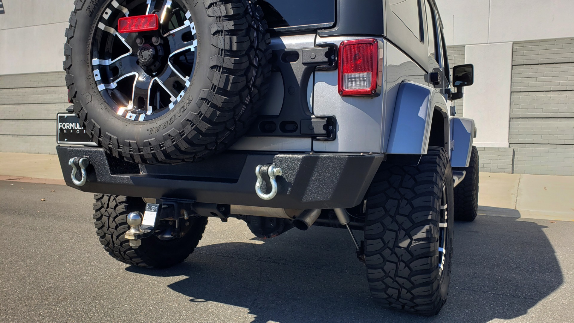 Used 2017 Jeep WRANGLER UNLIMITED SAHARA 4X4 / 3-PC FREEDOM TOP / 3.6L V6 / 5-SPD AUTO for sale Sold at Formula Imports in Charlotte NC 28227 35