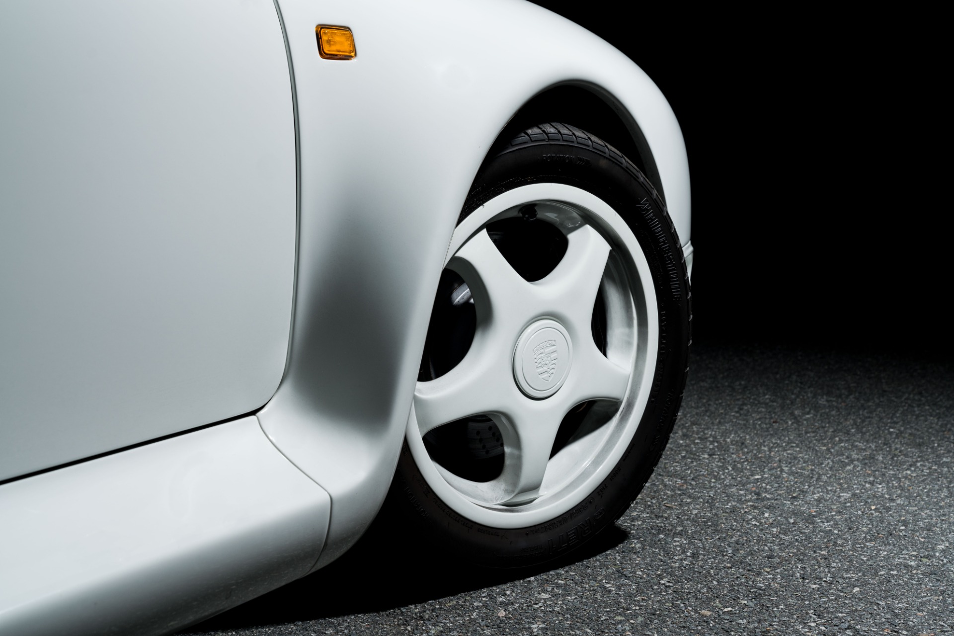 Used 1988 Porsche 959 KOMFORT COUPE / AWD / 6-SPEED MANUAL / ORIGINAL SUPERCAR for sale Sold at Formula Imports in Charlotte NC 28227 14