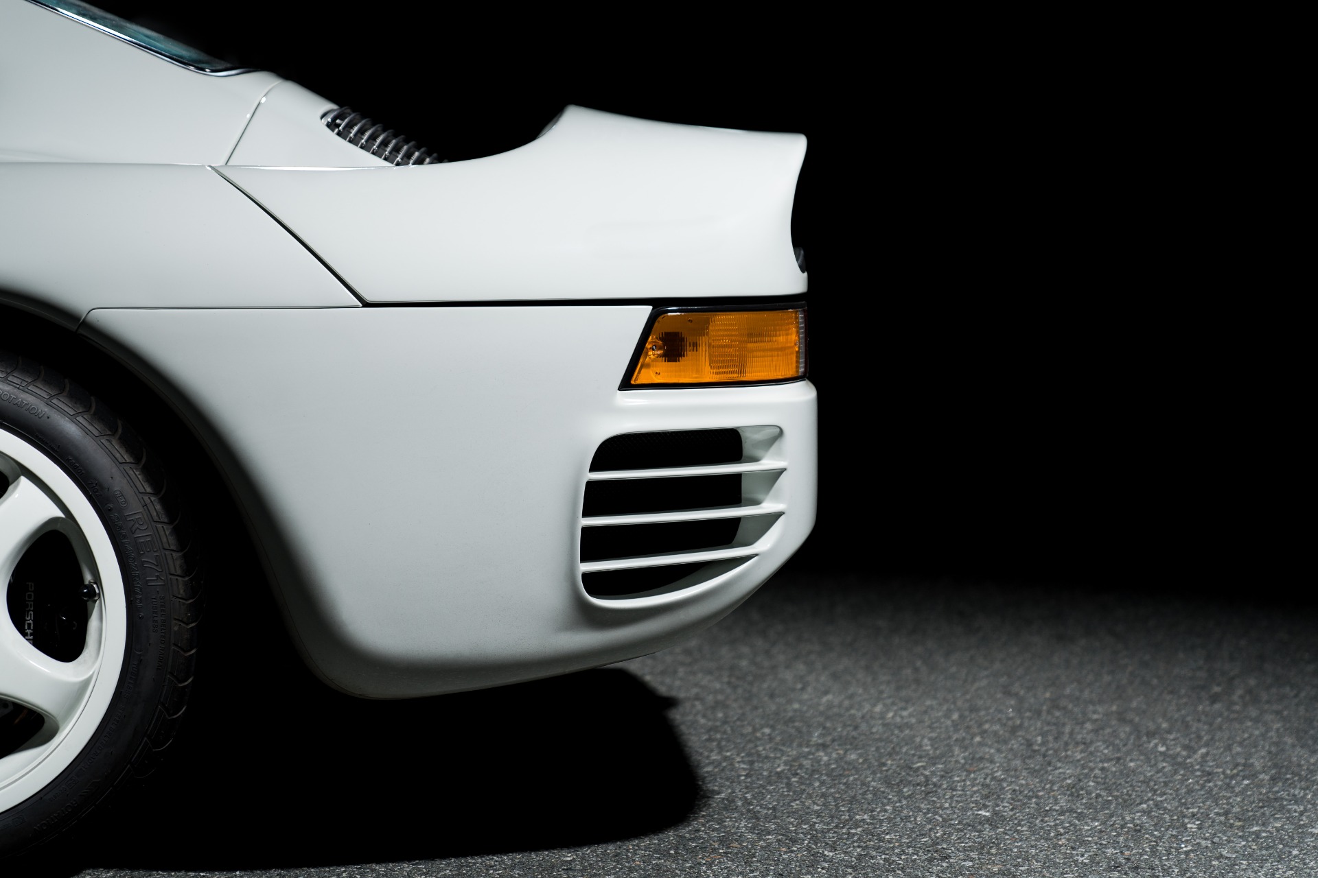 Used 1988 Porsche 959 KOMFORT COUPE / AWD / 6-SPEED MANUAL / ORIGINAL SUPERCAR for sale Sold at Formula Imports in Charlotte NC 28227 17