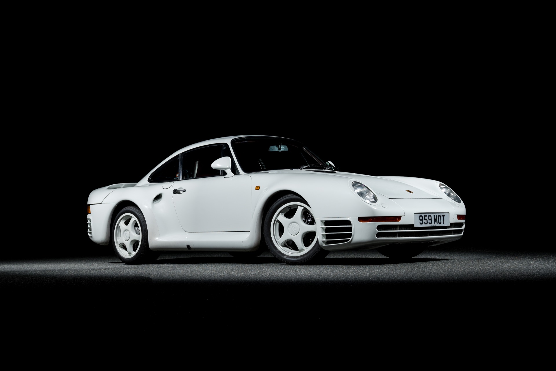 Used 1988 Porsche 959 KOMFORT COUPE / AWD / 6-SPEED MANUAL / ORIGINAL SUPERCAR for sale Sold at Formula Imports in Charlotte NC 28227 19