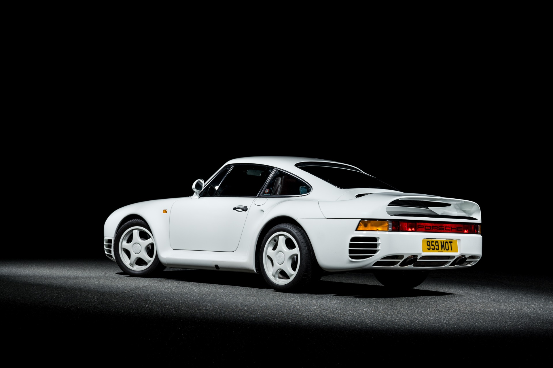 Used 1988 Porsche 959 KOMFORT COUPE / AWD / 6-SPEED MANUAL / ORIGINAL SUPERCAR for sale Sold at Formula Imports in Charlotte NC 28227 20