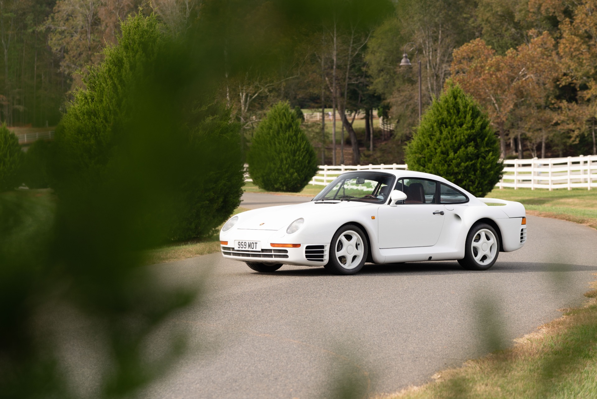 Used 1988 Porsche 959 KOMFORT COUPE / AWD / 6-SPEED MANUAL / ORIGINAL SUPERCAR for sale Sold at Formula Imports in Charlotte NC 28227 23