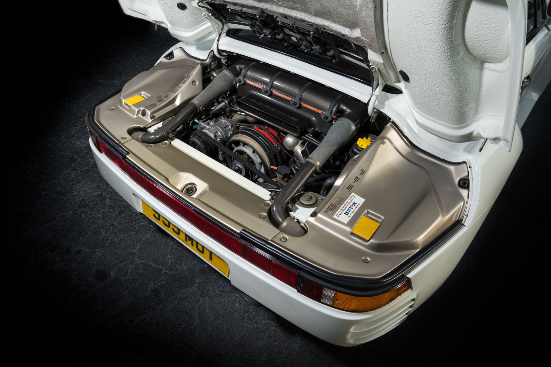 Used 1988 Porsche 959 KOMFORT COUPE / AWD / 6-SPEED MANUAL / ORIGINAL SUPERCAR for sale Sold at Formula Imports in Charlotte NC 28227 32