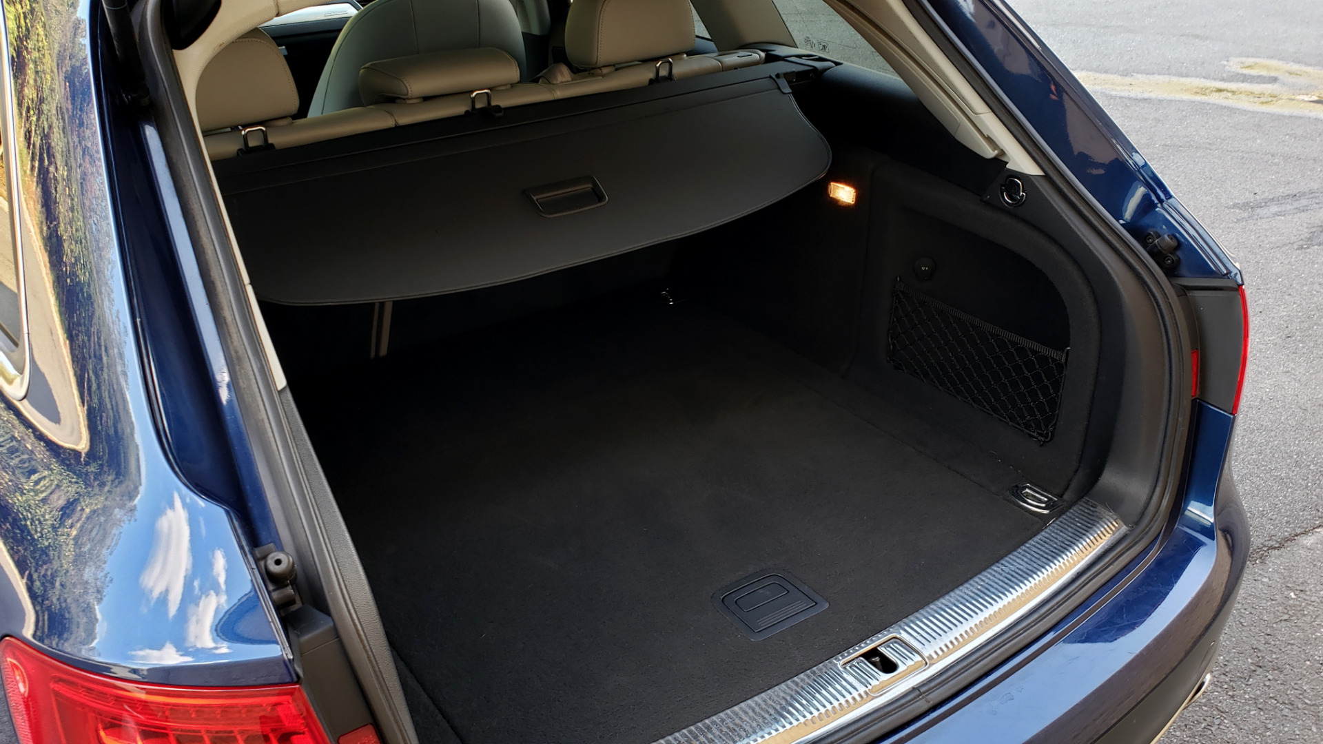 Used 2015 Audi ALLROADS PREMIUM / SUNROOF / ROOF-RACK / 18 INCH WHEELS for sale Sold at Formula Imports in Charlotte NC 28227 30