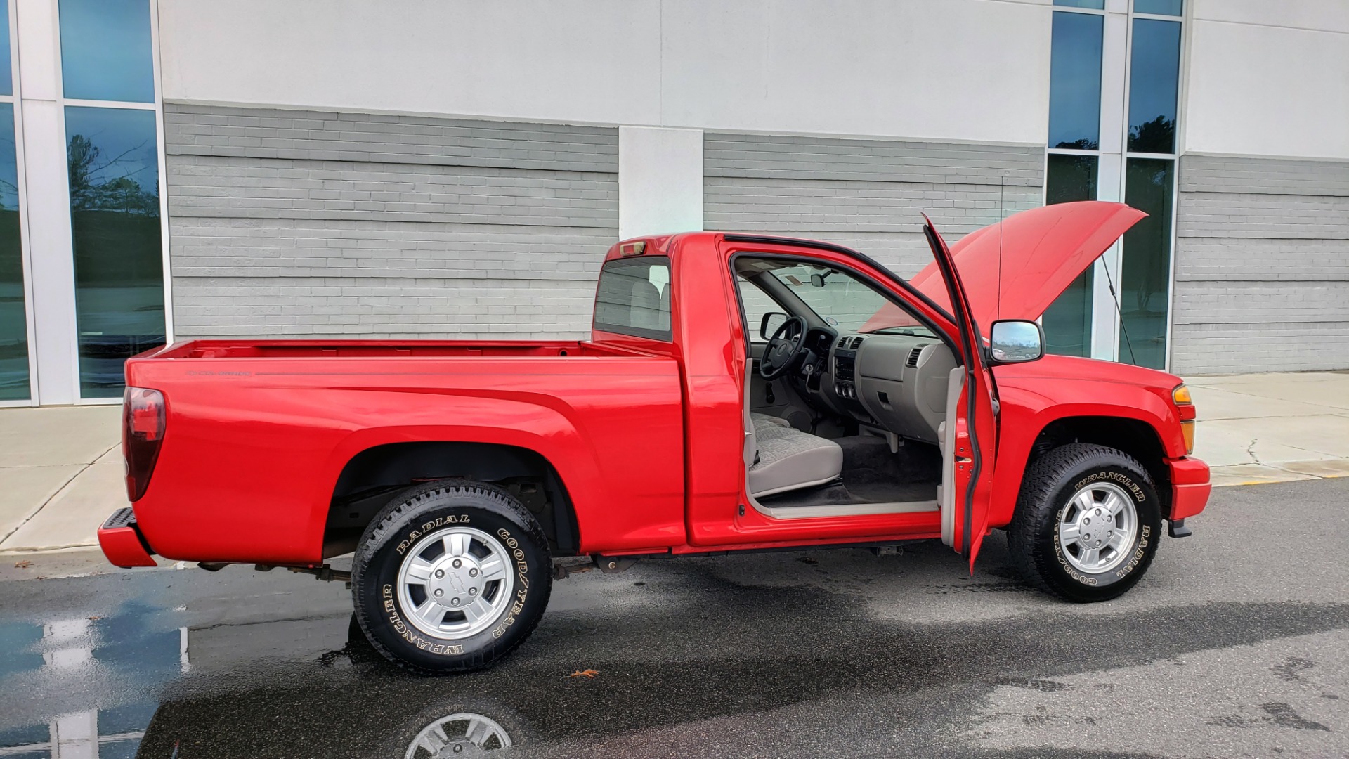 Used 2008 Chevrolet COLORADO LS 2WD / REG CAB / 2.9L 4-CYL / 4-SPD AUTO / NEW CARPET for sale Sold at Formula Imports in Charlotte NC 28227 12