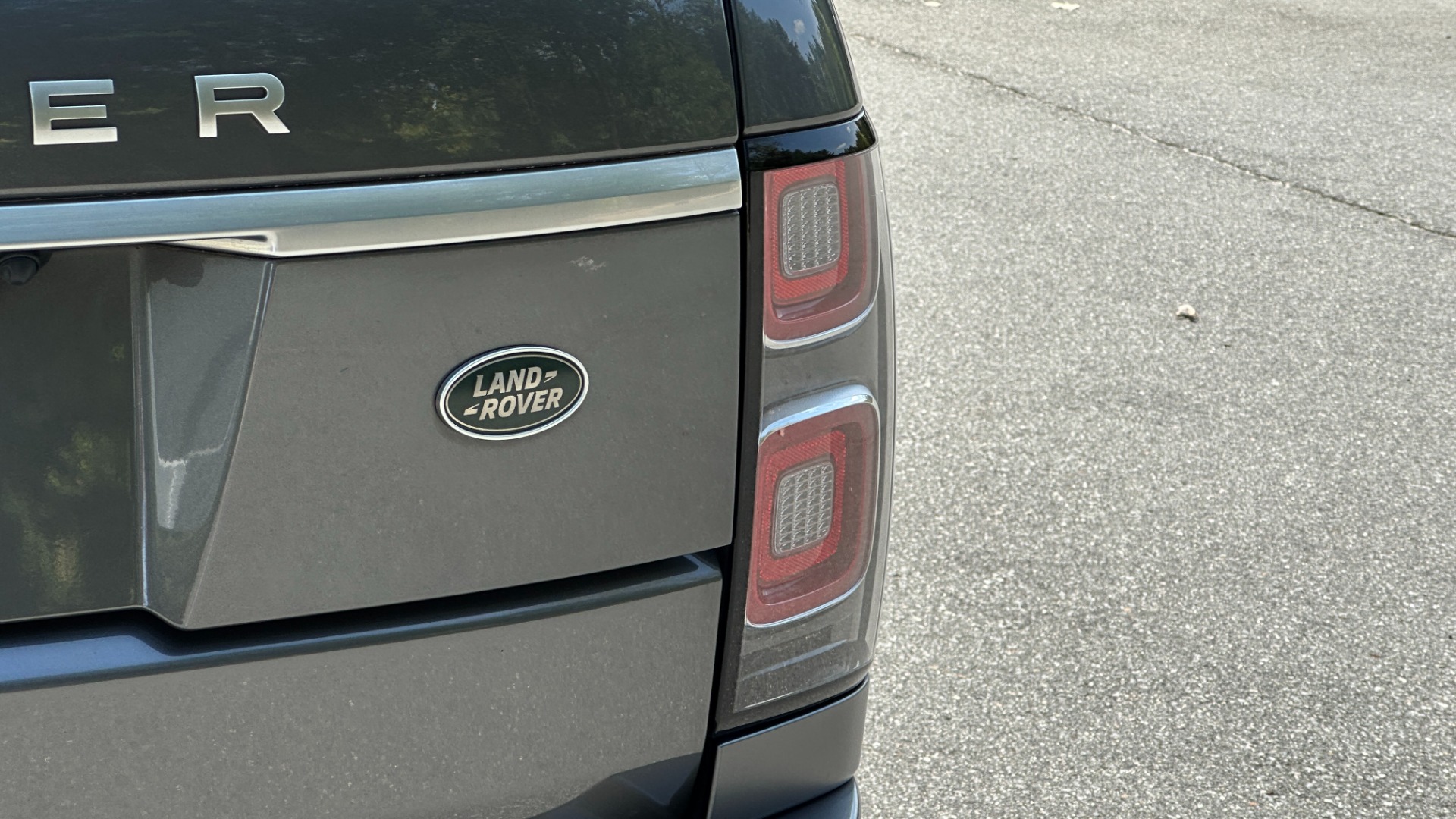 Used 2018 Land Rover Range Rover V8 SUPERCHARGED for sale Sold at Formula Imports in Charlotte NC 28227 45