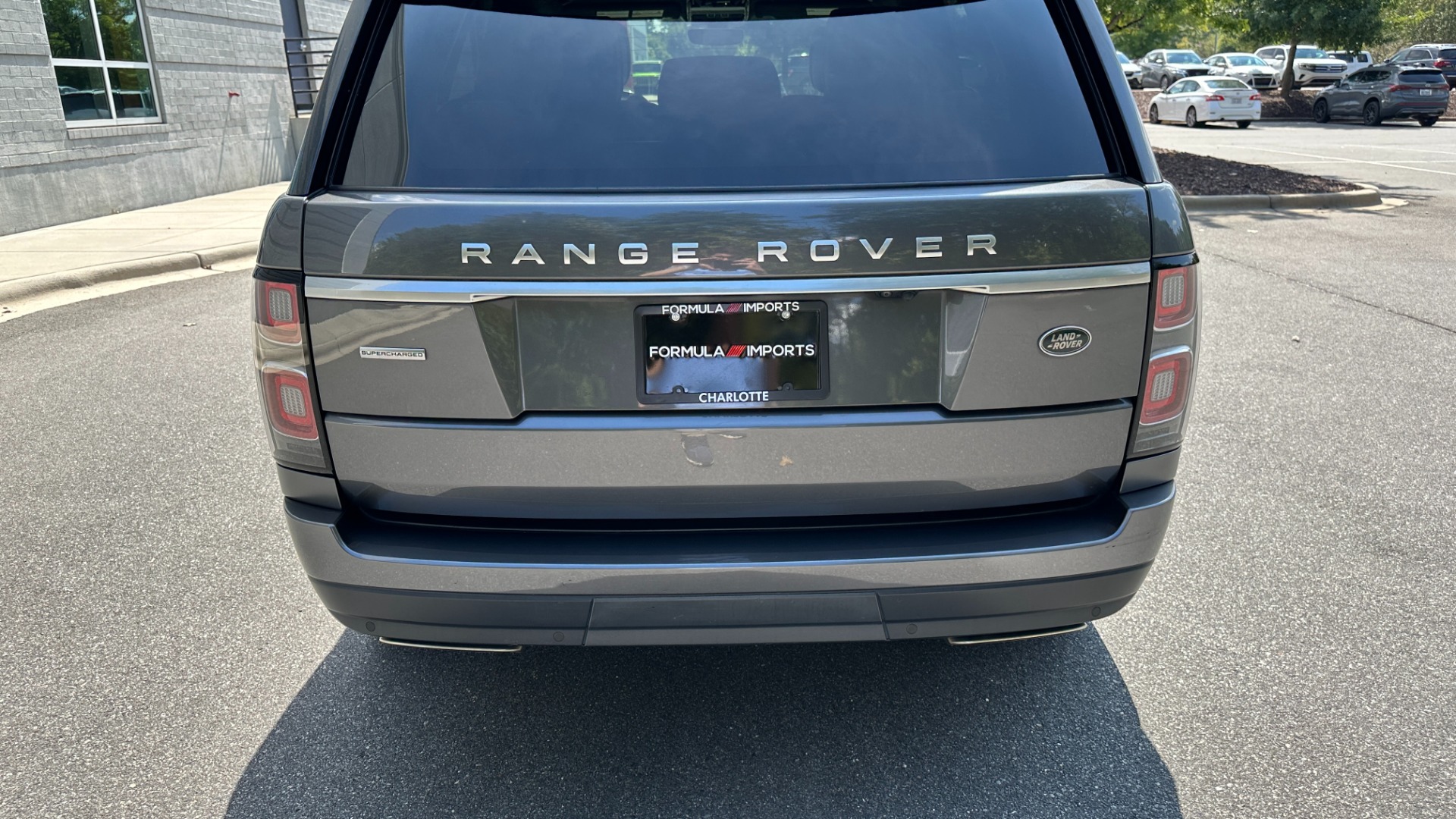 Used 2018 Land Rover Range Rover V8 SUPERCHARGED for sale Sold at Formula Imports in Charlotte NC 28227 8