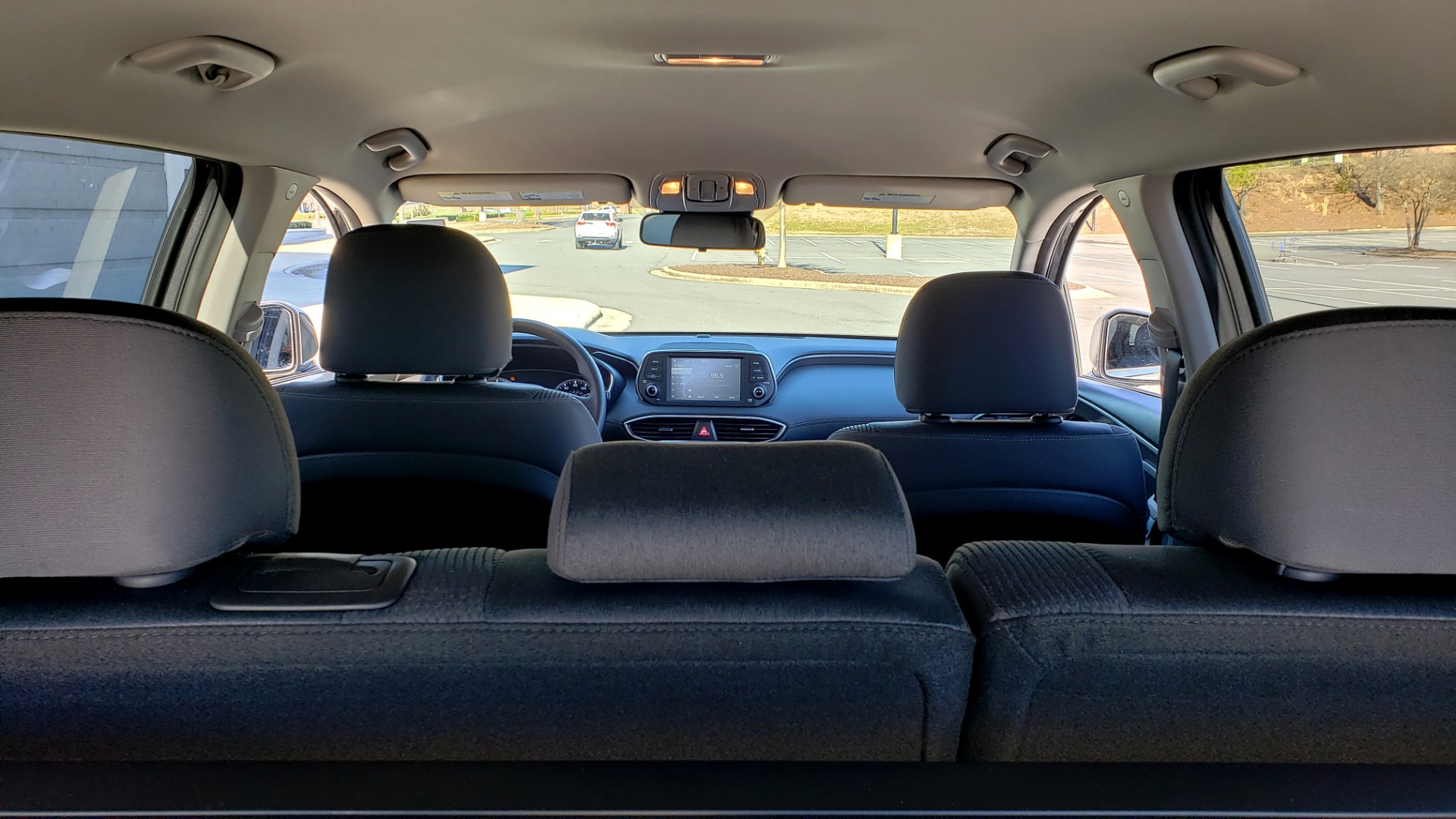 Used 2019 Hyundai SANTA FE SE / 2.4L 4-CYL / 8-SPD AUTO / BLIND SPOT / LANE KEEP ASSIST for sale Sold at Formula Imports in Charlotte NC 28227 20